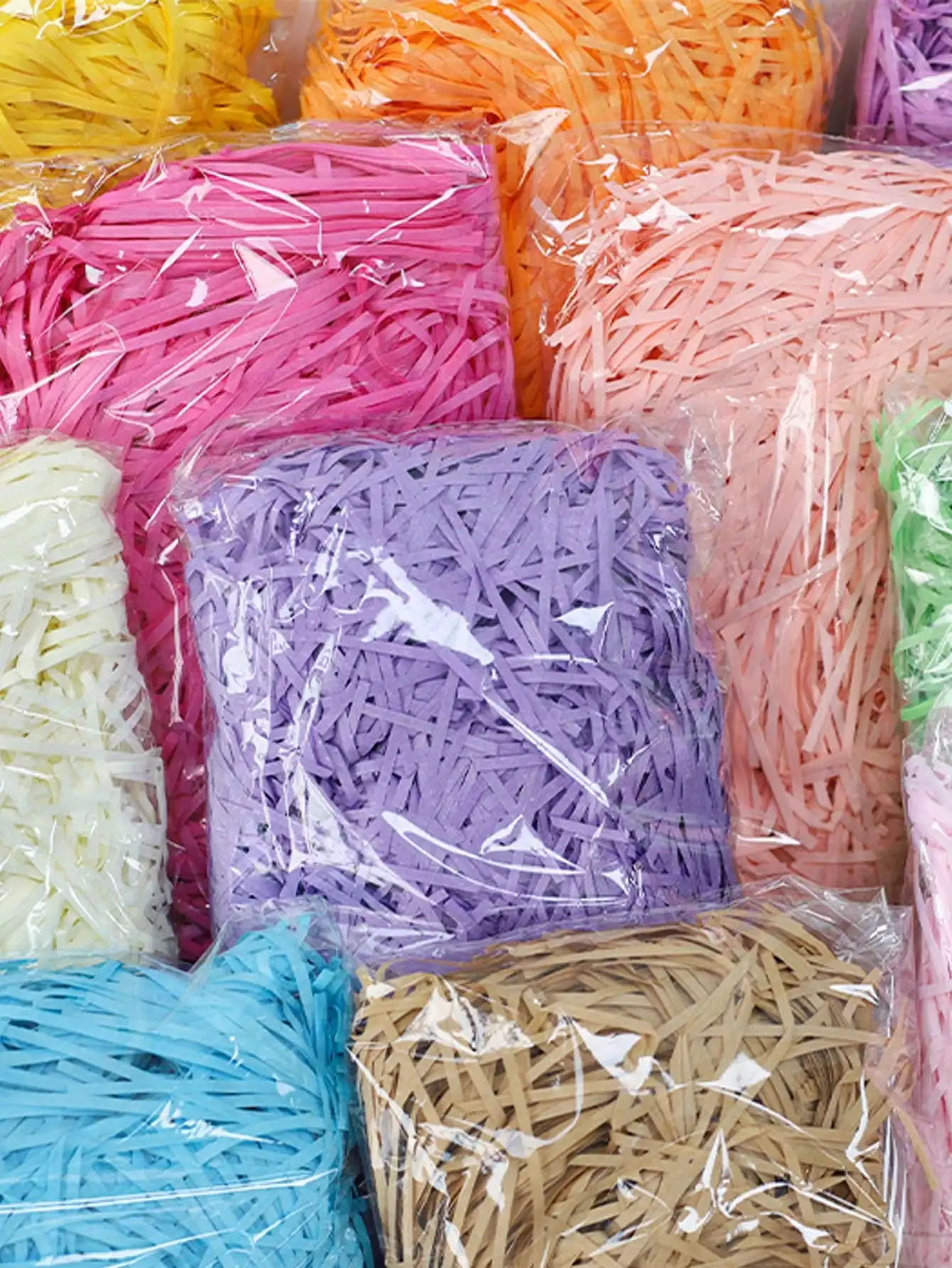 Afyouwk Geschenkbox Raffia-Füllmaterial Geschreddertes Papier Dekoratives Material Hochzeit Süßigkeiten Geschenkbox Geschreddertes Papier Seiden-Fruchtfüllpapier