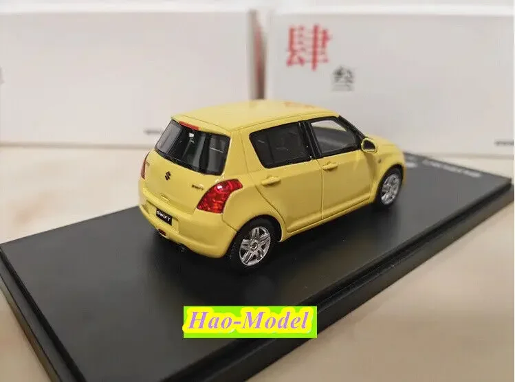 Sunyork MC 1:43 For Suzuki Swift Jimny Model Car Diecast Metal Toys Gifts Hobby Display Ornaments Collection Yellow/Red/Green