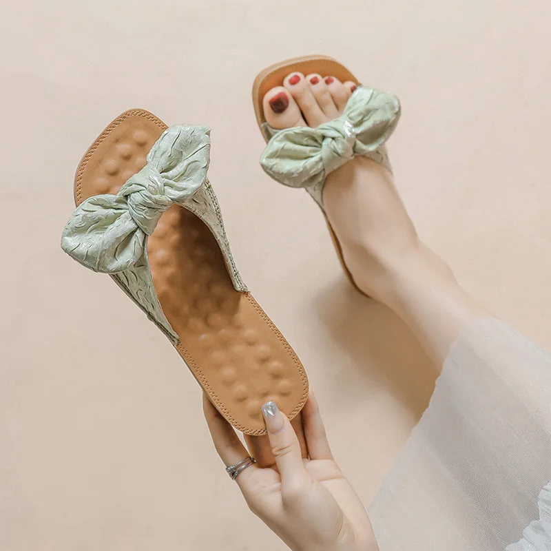 Women Wearing Slippers For Summer Wear 2023 New Flat Bottomed Soft Bow Shaped Beach Flip Flops, Size 35-43