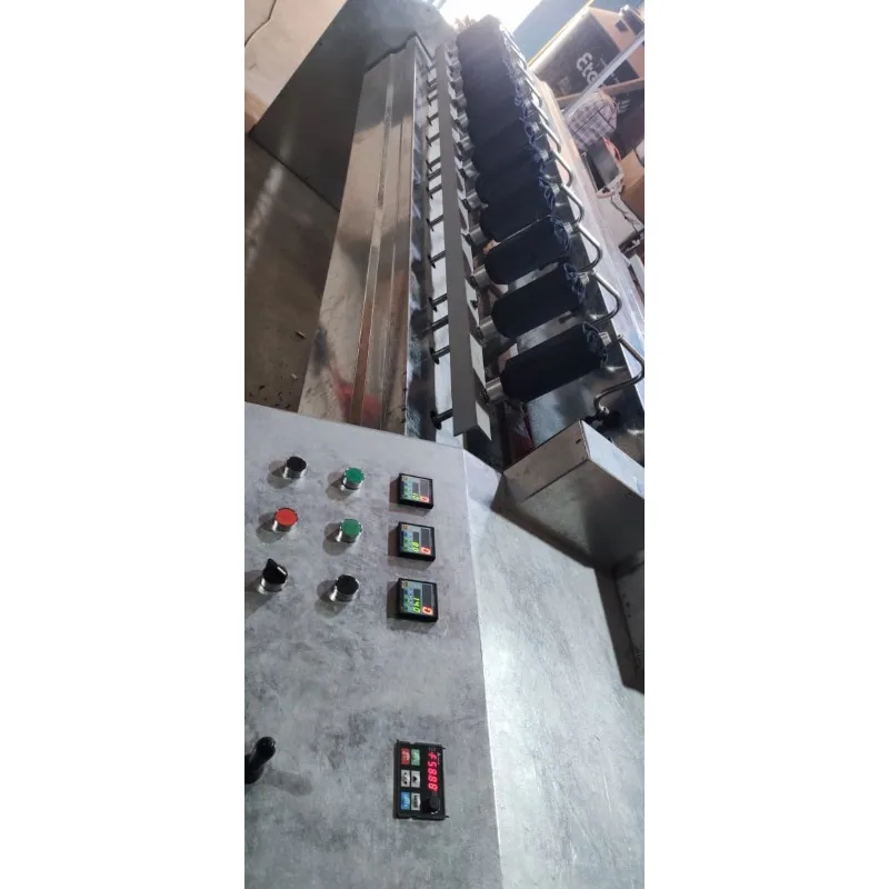 Avvolgitrice multi-palla per filato di lana a 12 mandrini