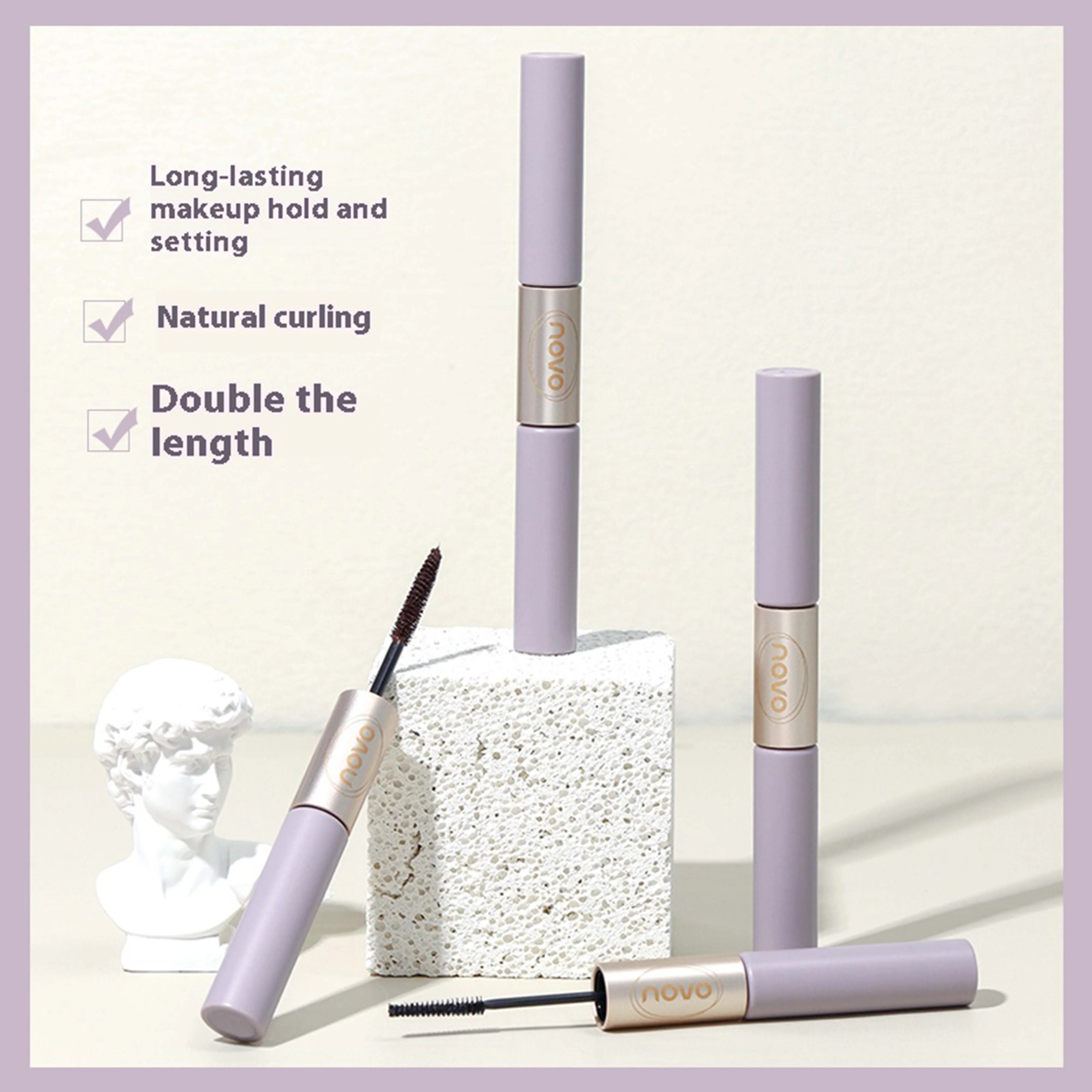 Wodoodporny tusz do rzęs NOVO wydłużający i zwiększający objętość z podwójną szczoteczką zapewnia delikatne podkręcenie i długotrwałe trwałość.