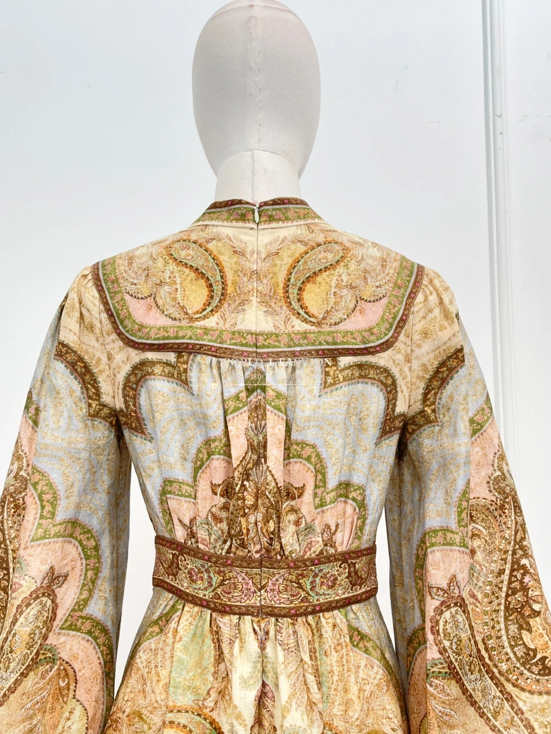 

2025 New High Quality Beige Brown Floral Print Deep V Neck Midi Dress