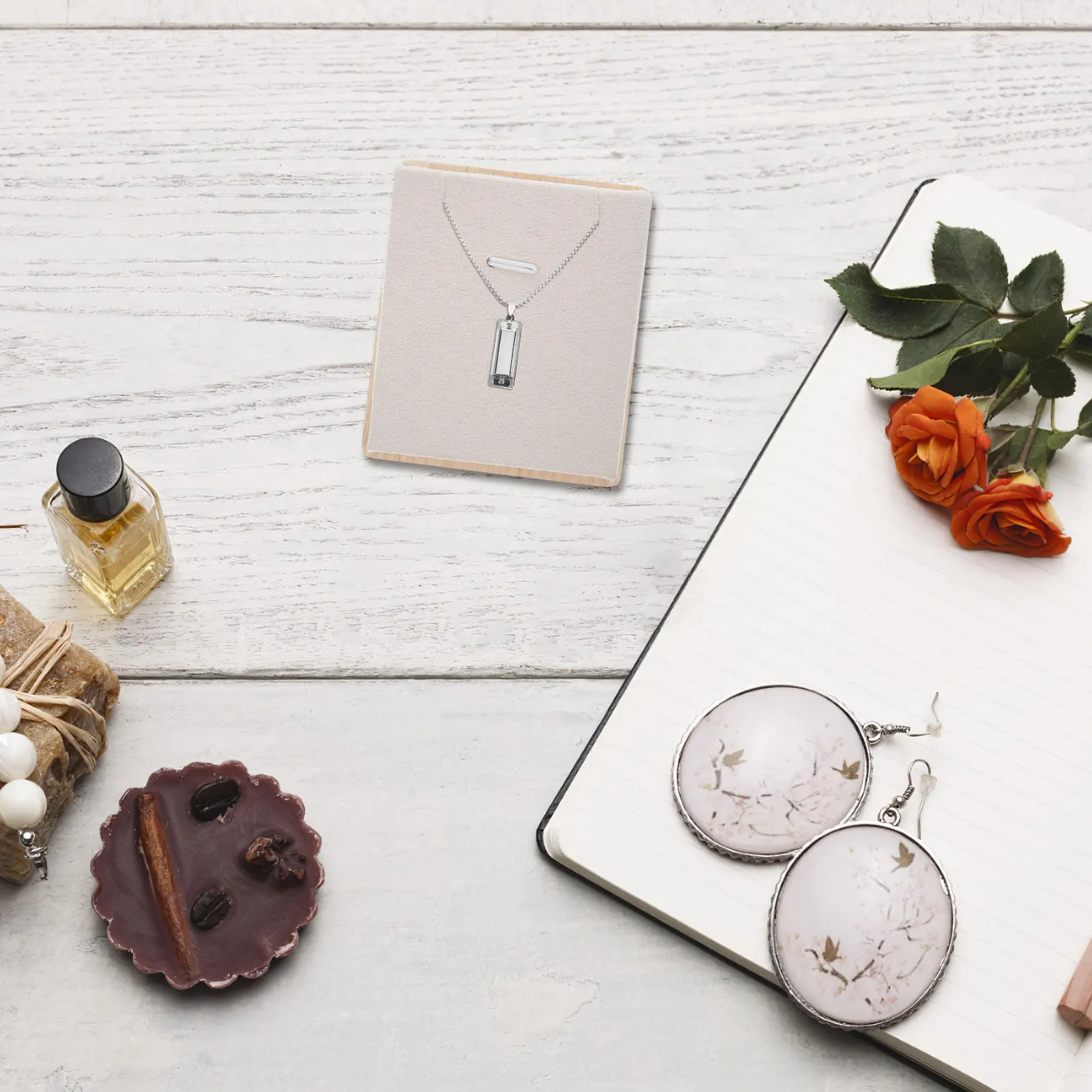 

4Pcs Wood Jewelry Display Stand Compact Necklace Holder Set for Pendant Chain Organizer Tabletop Display Rack Travel Friendly
