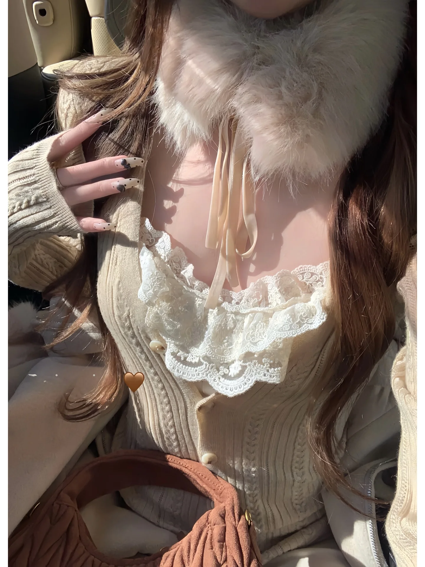 

Женский топ White Water Diana Miss Lace Strapl U-ne Pure Desire, корейский стиль, облегающий, для ношения под одеждой, стандартной длины, на одной пуговице