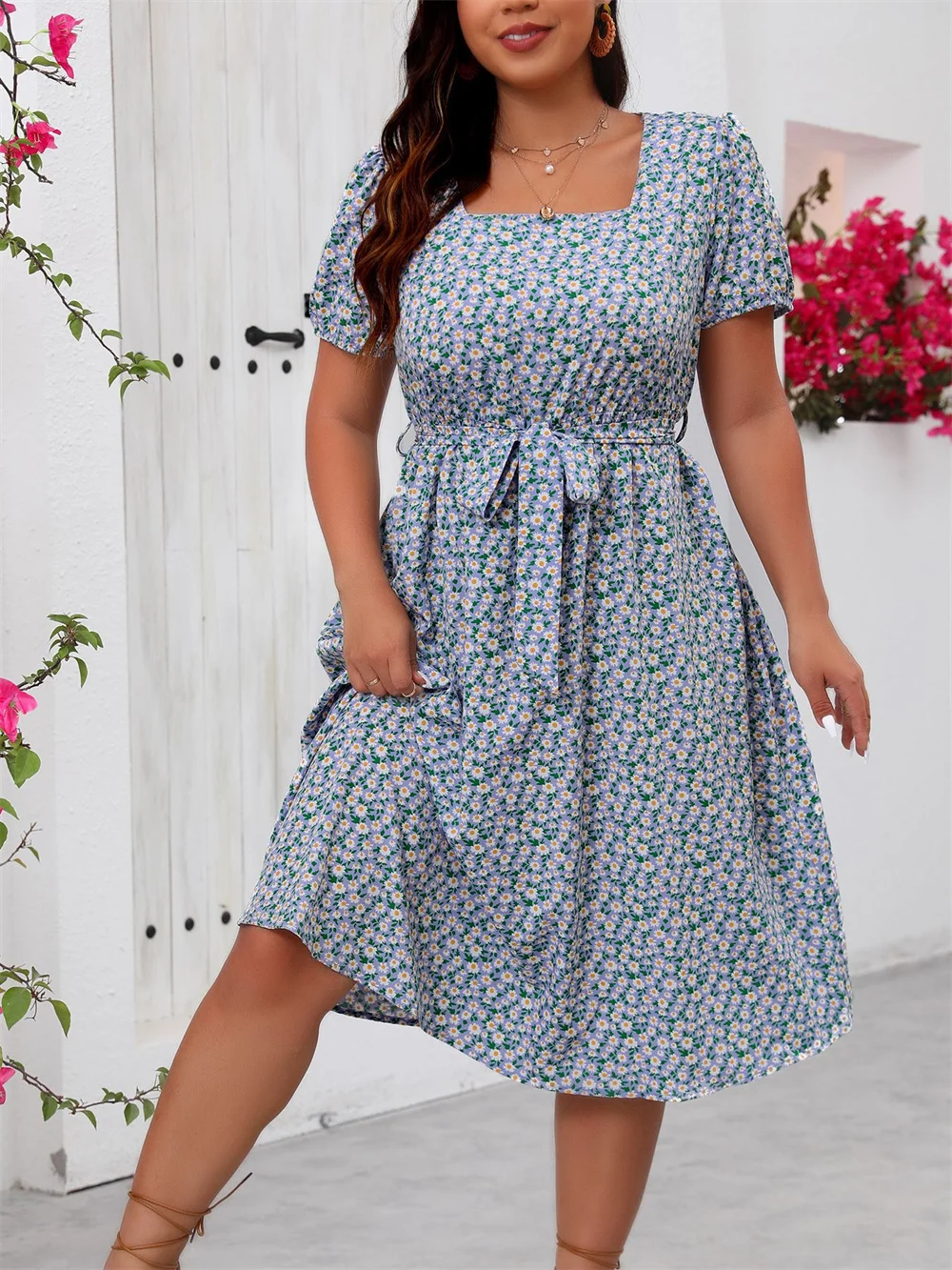 Gibsie Plus Size Dames Ditsy Bloemen Zomerjurk Vintage Vakantie Print Vierkante Hals Korte Mouw Riem Midi A-Lijn Jurken