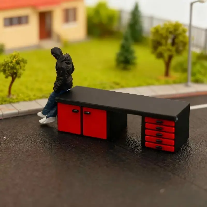 1:64 Scale Mini Workbench Storage Rack Scene Model Set Highly Detailed Diorama Kit for Garage Scene Display Home Ornament