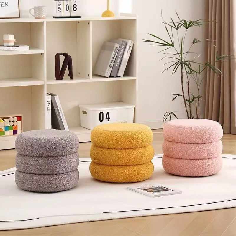 Faux Fur Vanity Stool – Cream Velvet Makeup Chair, Plush Dressing Table Stool for Bedroom, Soft Footrest & Ottoman