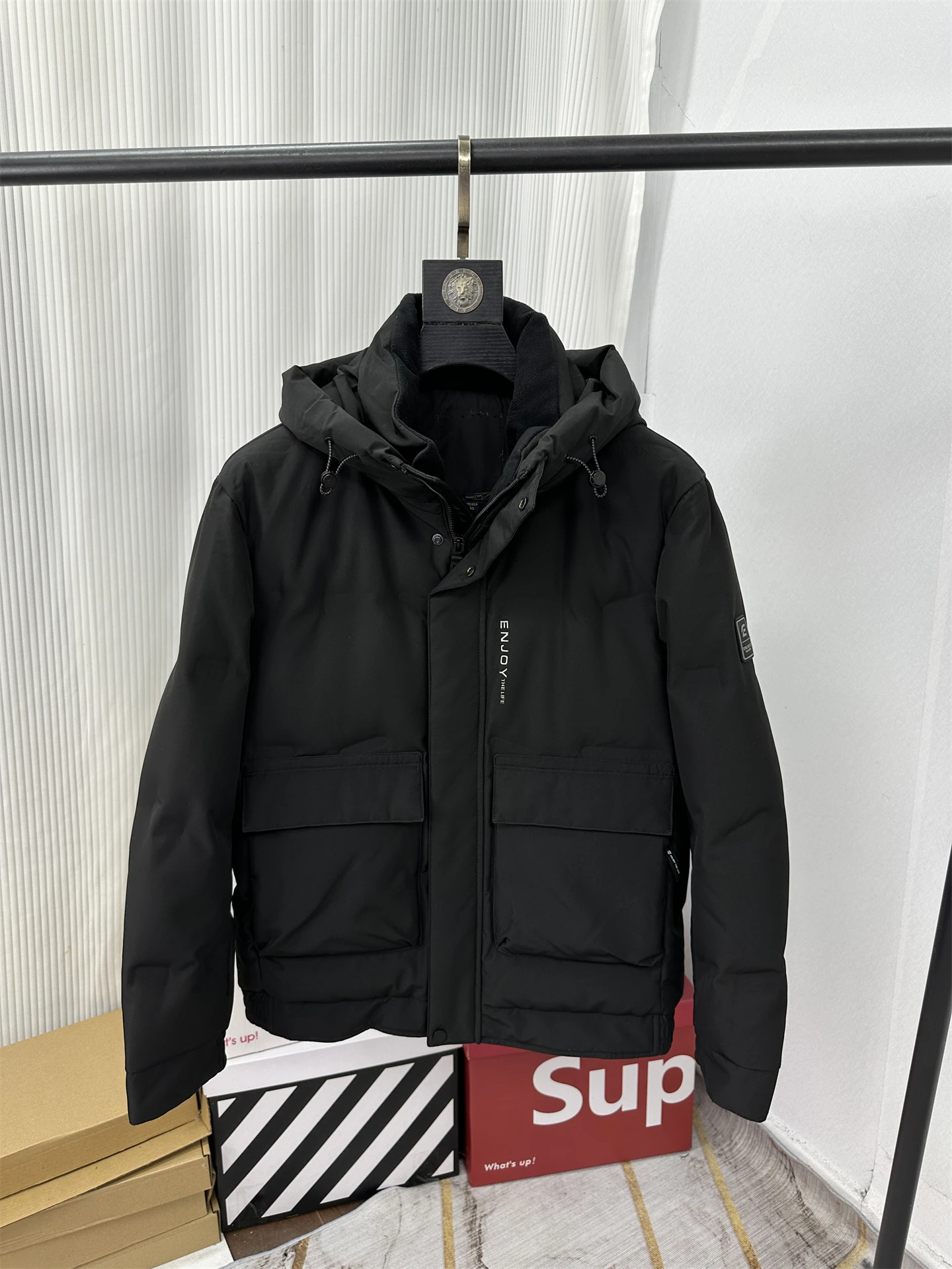 

Winter Men's Jaet Hooded Du down Warm Anti-Cold Faion Simple Workwear Sle 90 Du down Vest Men's Zipper Closure