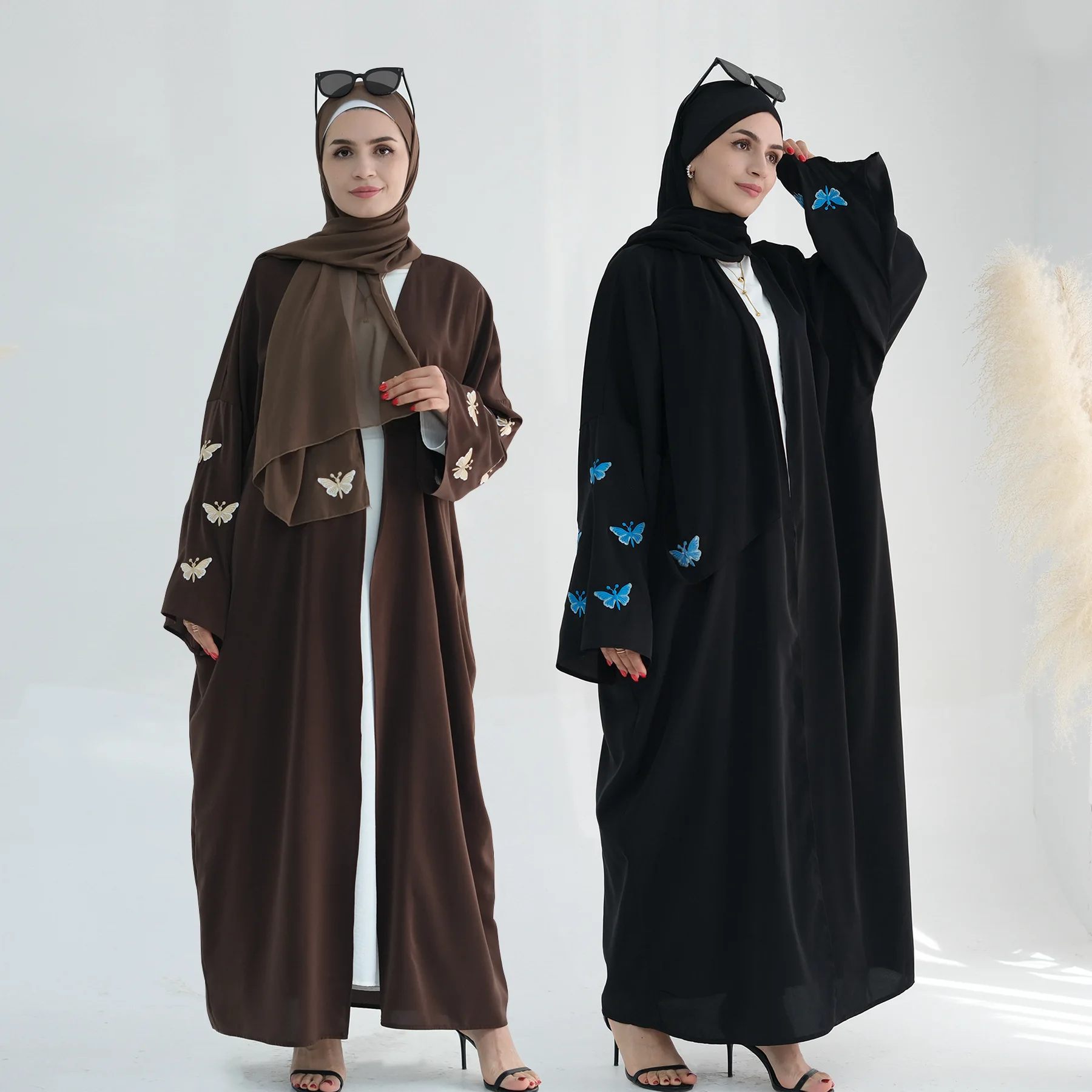 Nuovo Ramadan farfalla ricamo Kebaya Dubai Abaya Kimono caftano musulmano Islam Abaya per le donne Robe Femme Musulmane caftano