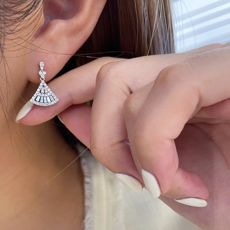 Aazuo Fine Jewelry 18K White Gold Natrual Diamonds 0.62ct Highquality Sector Stud Earrings For Women Senior Banquet Au750