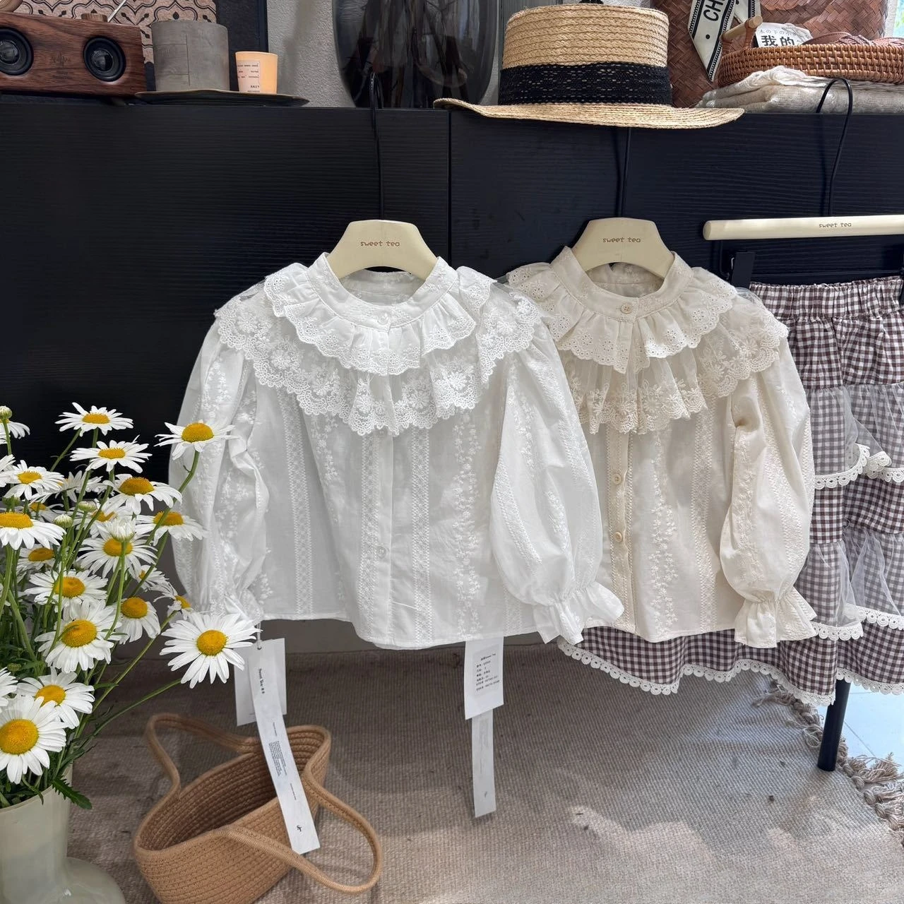 

White Girls blouse 2025 Autumn Korean style Foreign Style Lace Shirt