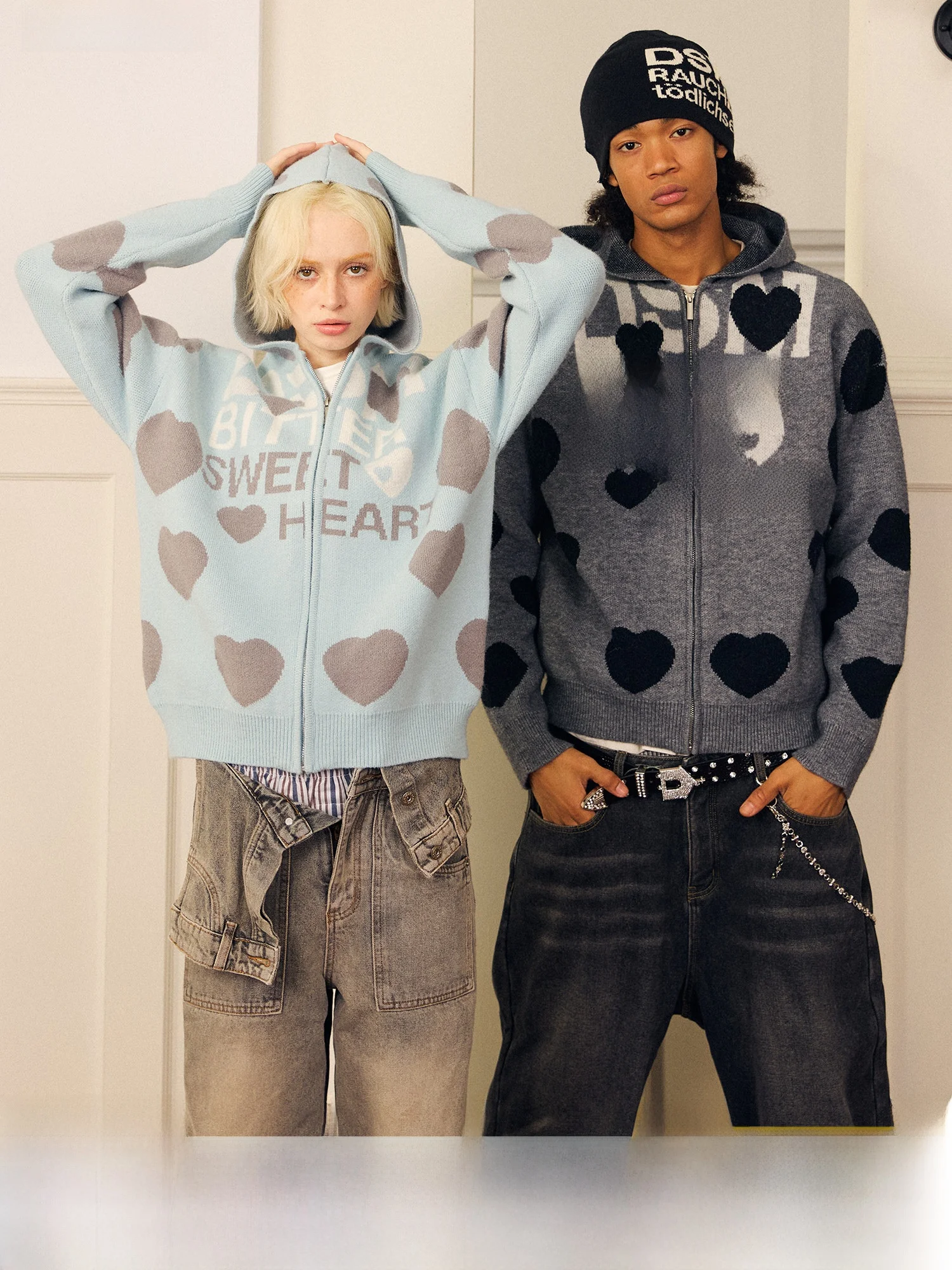 

Soft Cozy DONSMOKE Hooded Knitted Cardigan Contrast Color Zipper Casual Style Long Sleeve Love Heart Print Men's Autumn Winte...