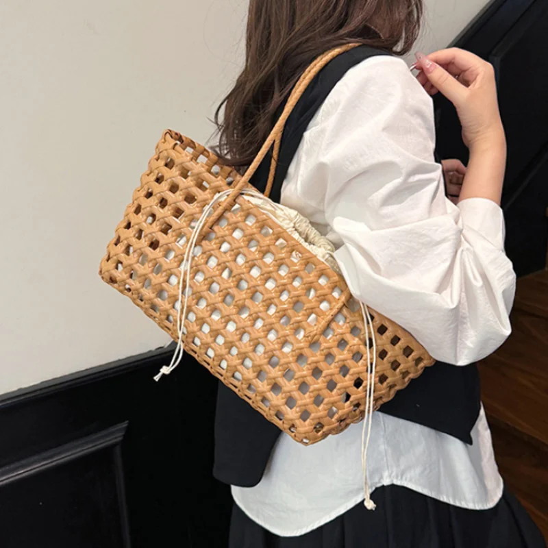 

Плетеная сумка-тоут с вырезами, женская, большая вместительная, соломенная пляжная сумка с завязками, повседневная летняя сумка для отпуска, сумка для поездок на работу