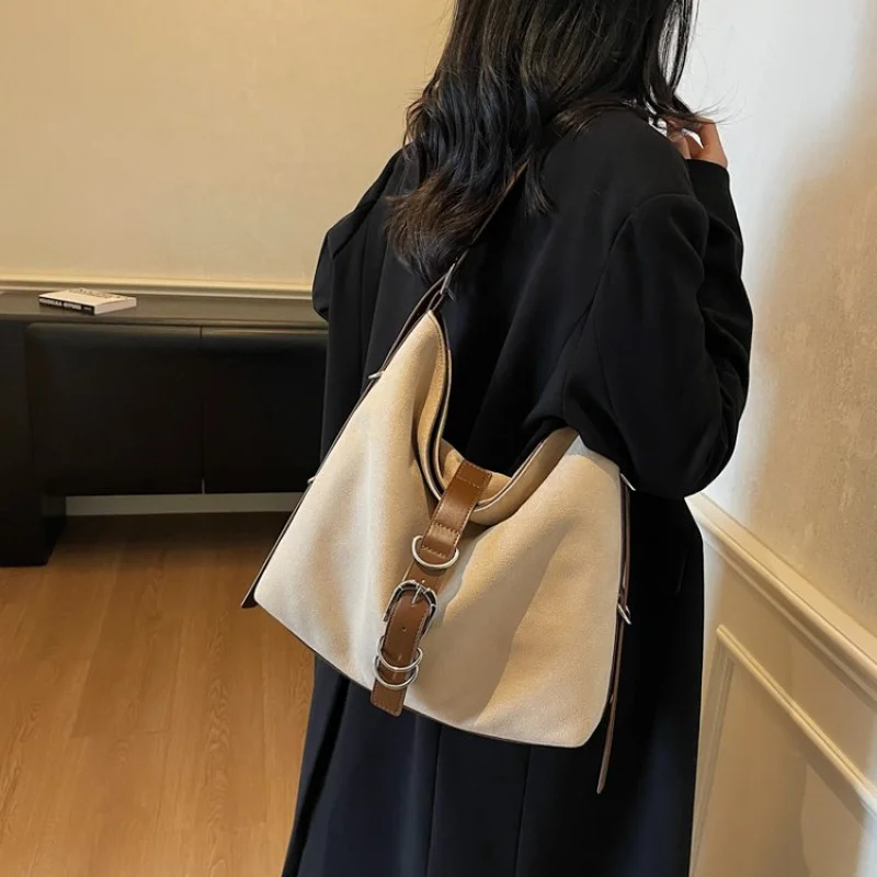 

2025 New High-end Ladies Leather Hand Bag Luxury Brand Famous Designer Simple Paris Vintage​