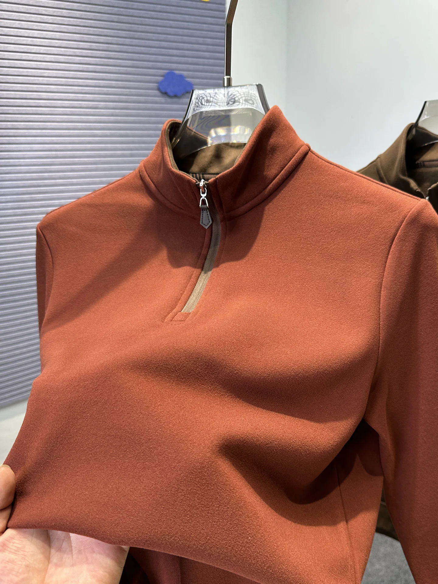 

Men's Long Sve Fce Double-sided Brued Zipper Stand Collar Thermal irt Casual Sle Color Sweatirt