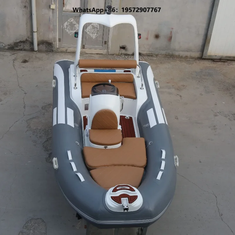 High Speed Boat Fiberglass Hull Fishing Boat Rowing Boat with Customized