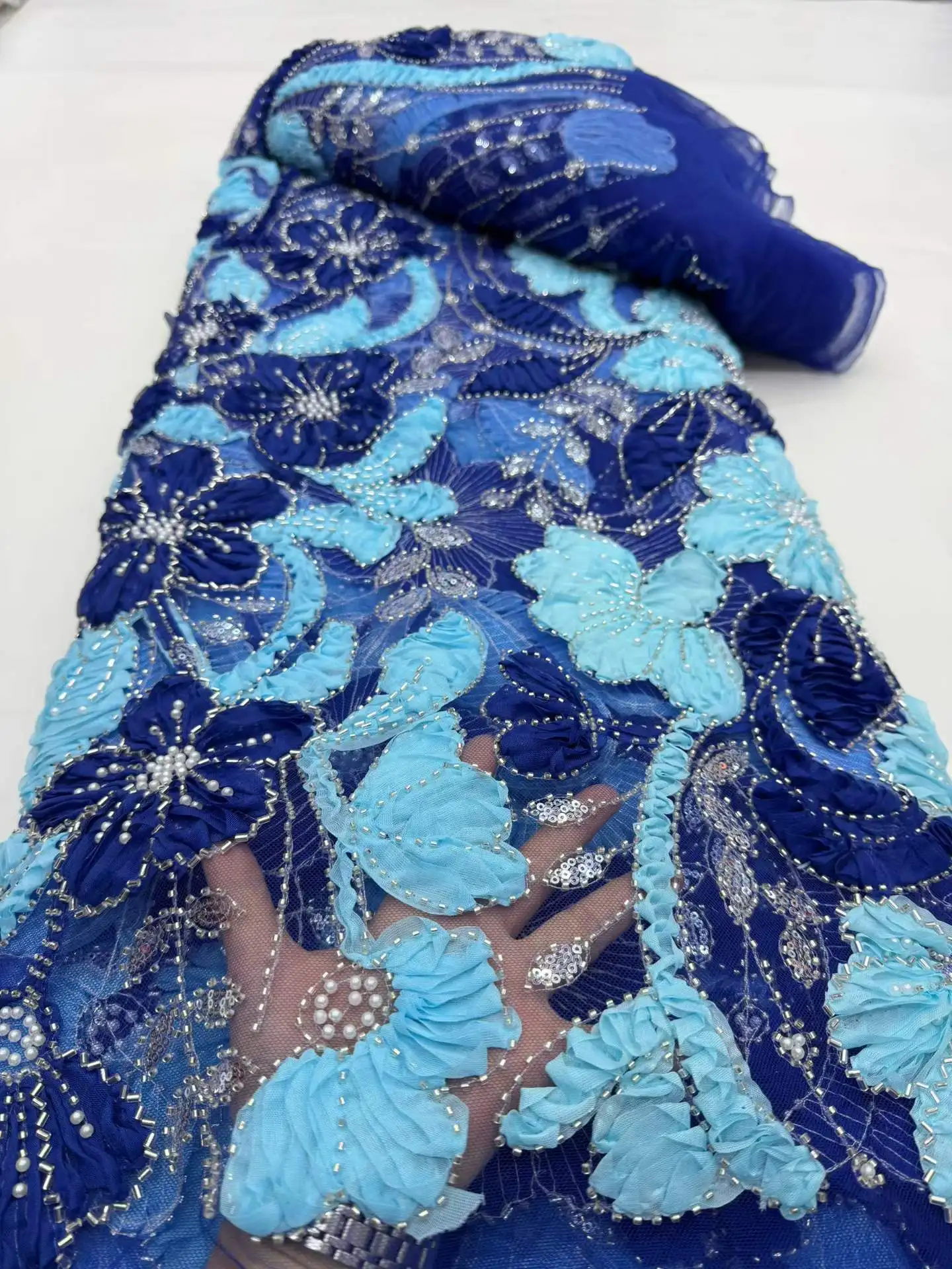 

Luxurious 3D Applique African Beaded Mesh Lace Fabric 2026 Embroidery Lace Sequins French Tulle Lace for Nigerian Wedding Dress