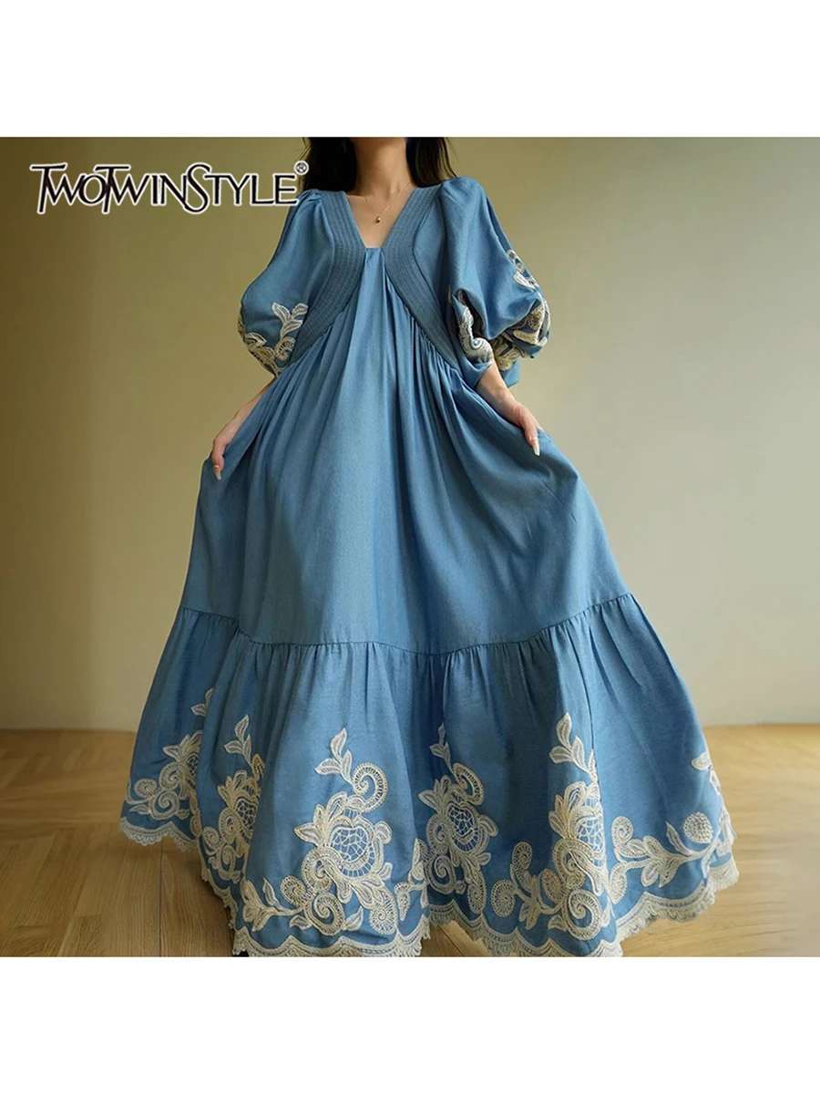 

TWOTWINSTYLE Hit Color Printing Loose Casual Dresses For Women V Neck Short Sleeve High Waist Temperament Dress Female Fashion