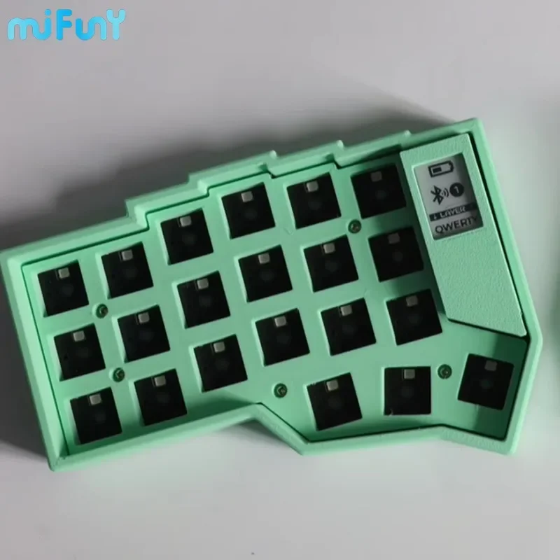Imagem -01 - Mifuny Corne-teclado Split sem Fio Pcb Open Source Tela de Tinta Adaptável Solução Zmk Bluetooth Rgb Presentes Teclado Mecânico mifuny corne teclado split sem fio pcb open source tela de tinta adaptavel solucao zmk bluetooth rgb presentes teclado mecanico 01
