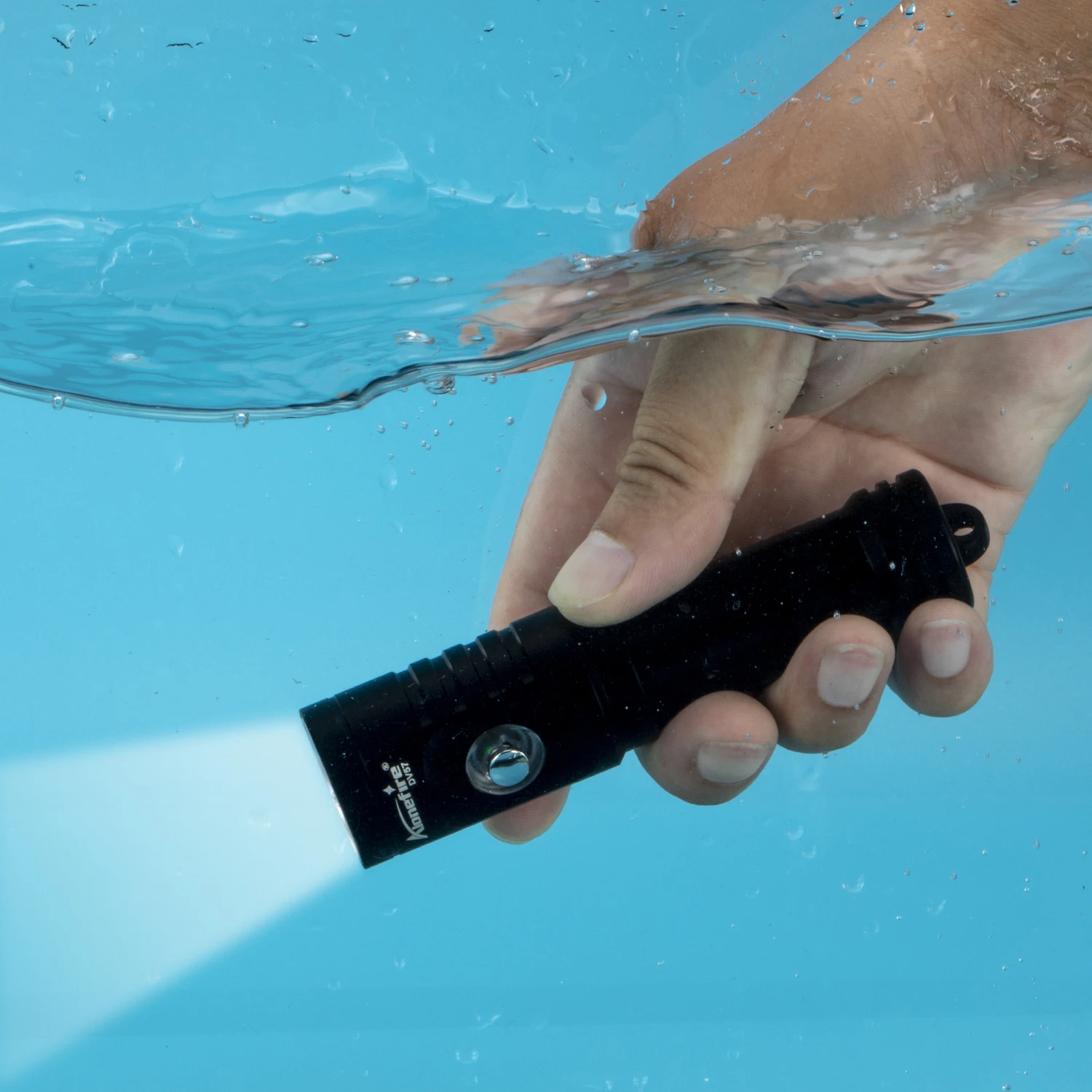 DV57 Professional Diving Flashlight XM-L2 LED Underwater Scuba Searchlight Flash Light 18650 Battery Dive Torch Lantern Lamp