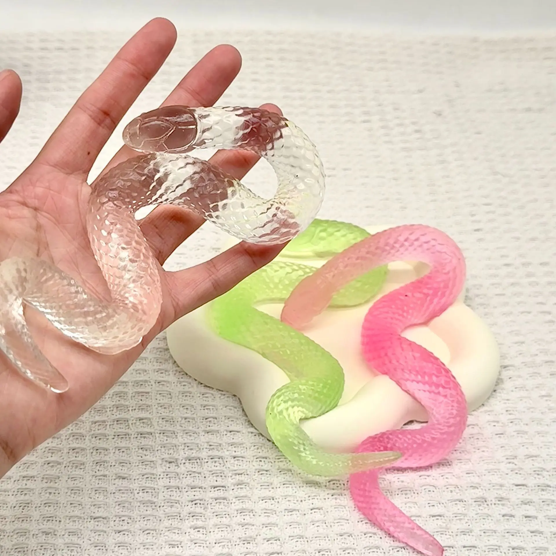 Squishy Snake Stress Ball Stretchy Fidget Toy for Adults Kids, Squishies Hand Therapy Sensory Toys for Anxiety Relief ADHD Gifts