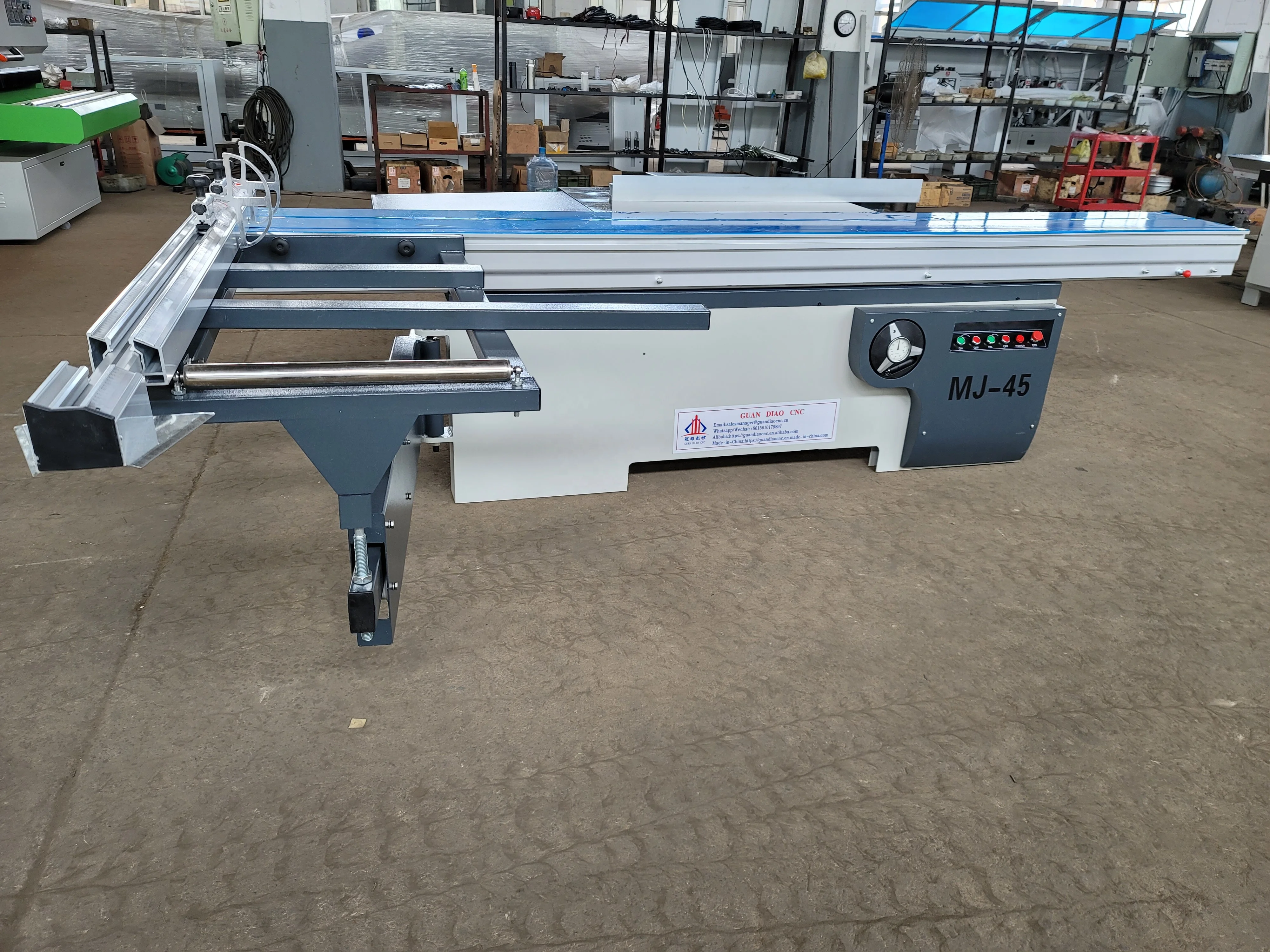 Factory Direct Industrial Wood Cutting Machine Woodworking Panel Saw Sliding Table Saw for Large Furniture Workshop