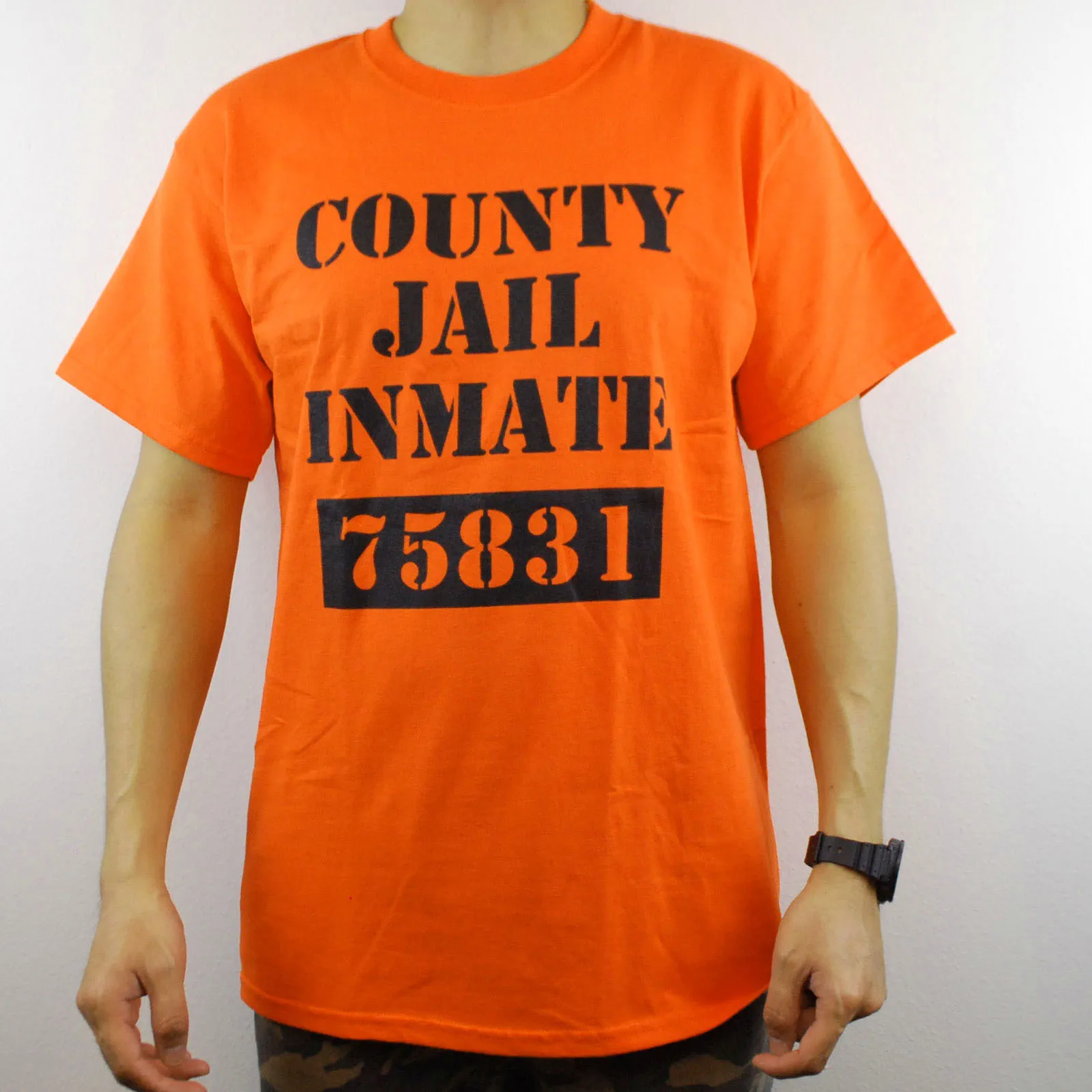 تي شيرت كاونتي جيل قنيمة السجن المضحكة للهالوين باللون البرتقالي 100% قطن