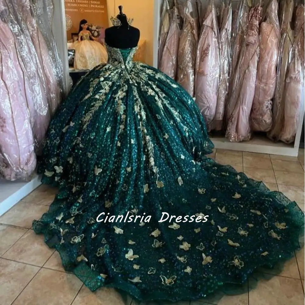 Esmeralda verde querida cristal lantejoulas quinceanera vestidos de baile apliques ouro 3d borboleta espartilho vestidos para xv años