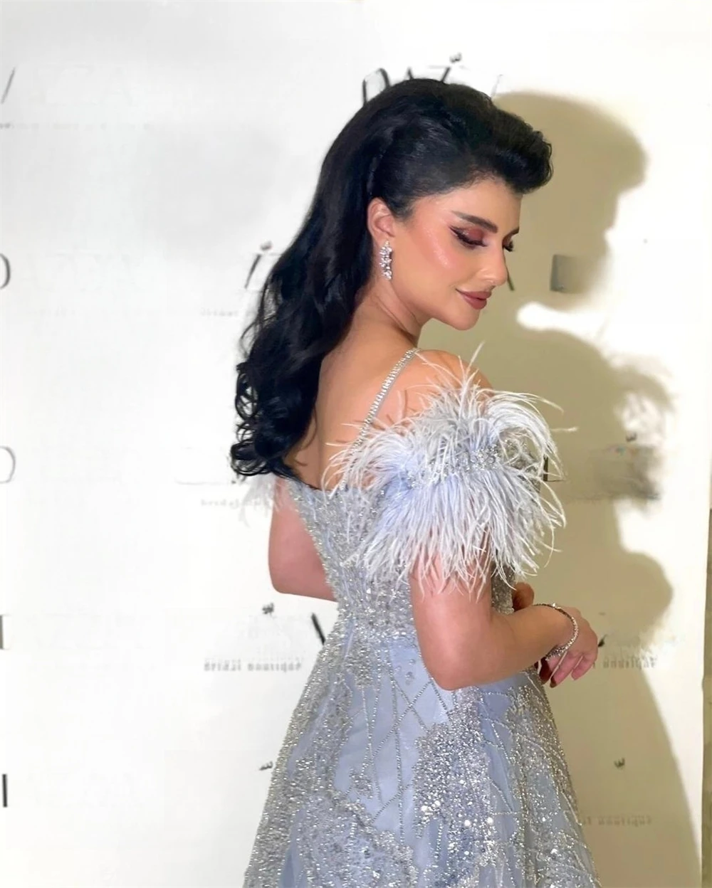 Customized es High Quality Sexy Sweetheart Off-the-shoulder A-line Feathers Tulle Formal Occasion Gown Evening Luxury