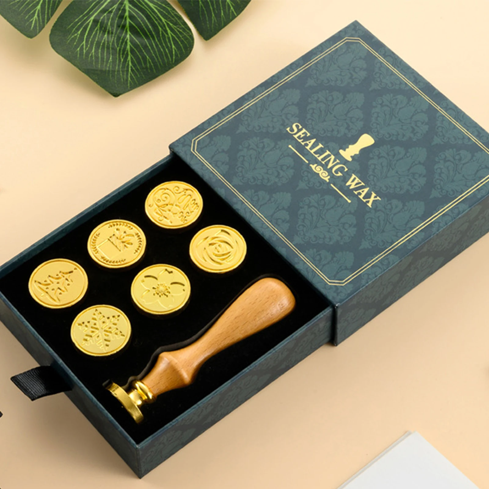 Wax Seal Stamp Kit Retro Vintage Sealing Wax Stamp Wooden Handle Replaceable Stamp Head with Gift Box for Cards Envelopes