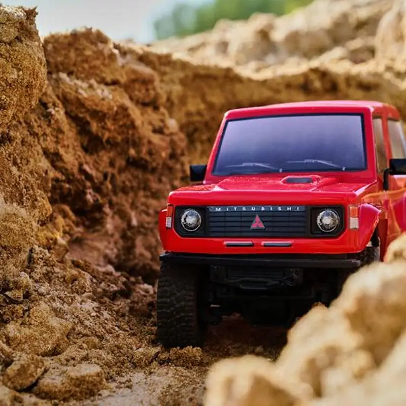 Carisma 1/24 voiture télécommandée escalade voiture d'escalade lente voiture à quatre roues motrices modèle de véhicule tout-terrain voiture de Simulation
