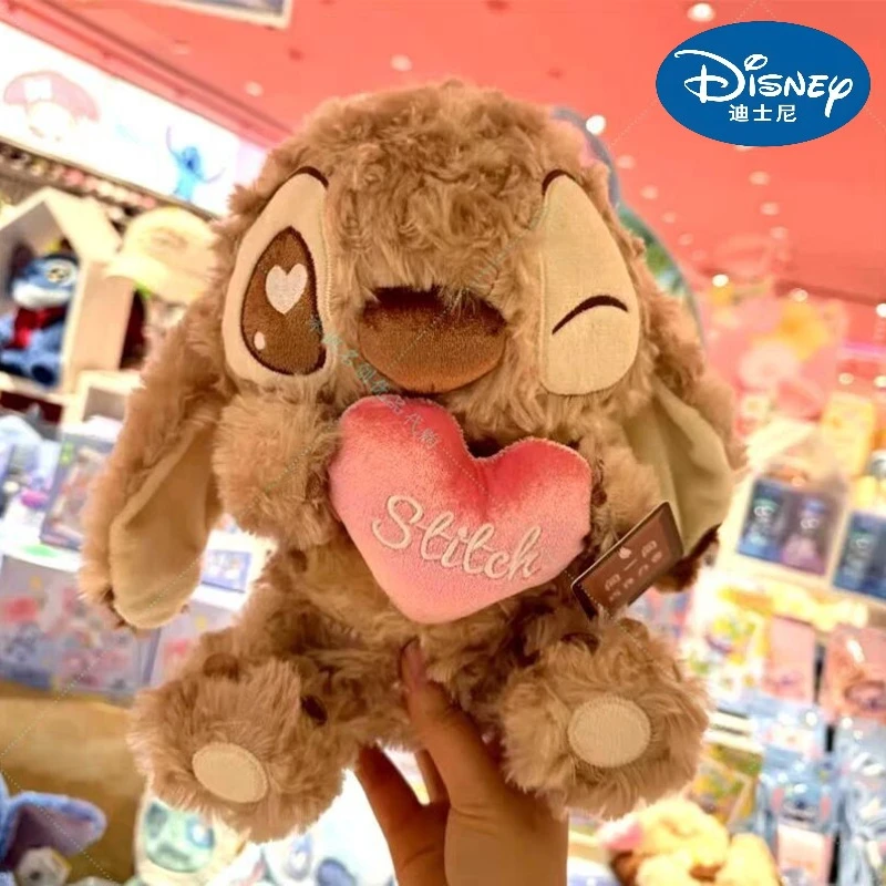 

Disney 2025 шоколадный вкус, стильный плюшевый галстук-бабочка в форме сердца, плюшевая кукла, украшение для дома, лучший подарок на день рождения для мальчиков и девочек