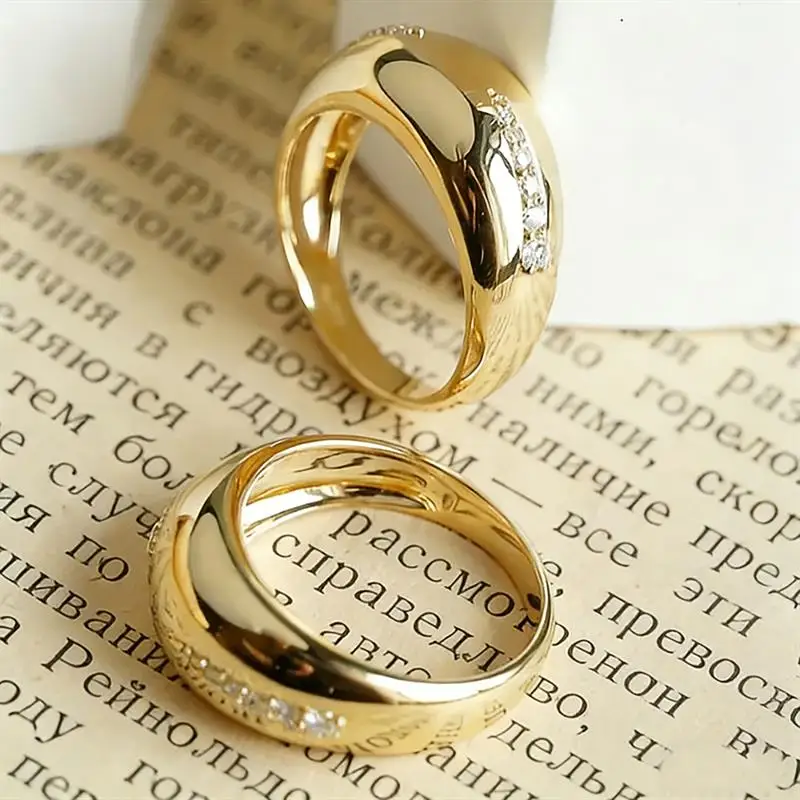 Huitan Ring mit geschwungenem Design für Damen, goldfarben, für Hochzeit, Verlobung, luxuriöses Zubehör, eingelegt mit glänzendem CZ, modischer Partyschmuck, Geschenk – Detail 7