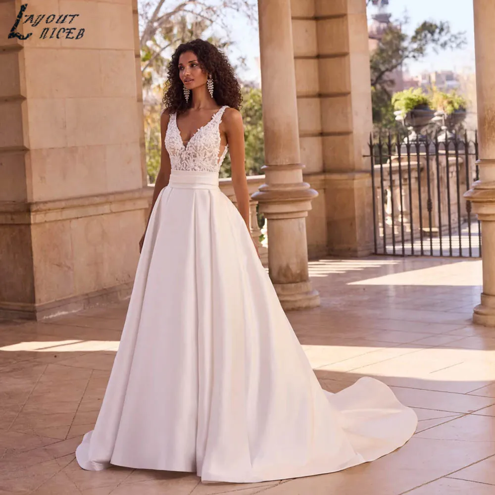 

Satin Timeless Ballgown Wedding Dress Deep V-neck Wide Straps Elegant Bridal Gowns A-line Appliques vestidos de novia Customized