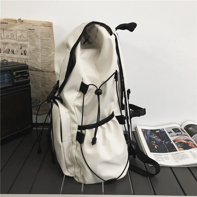 見た目も良く学生向けの新しいバックパック、メンズ大容量、ファッション通勤旅行、コンピューターバックパック新学期