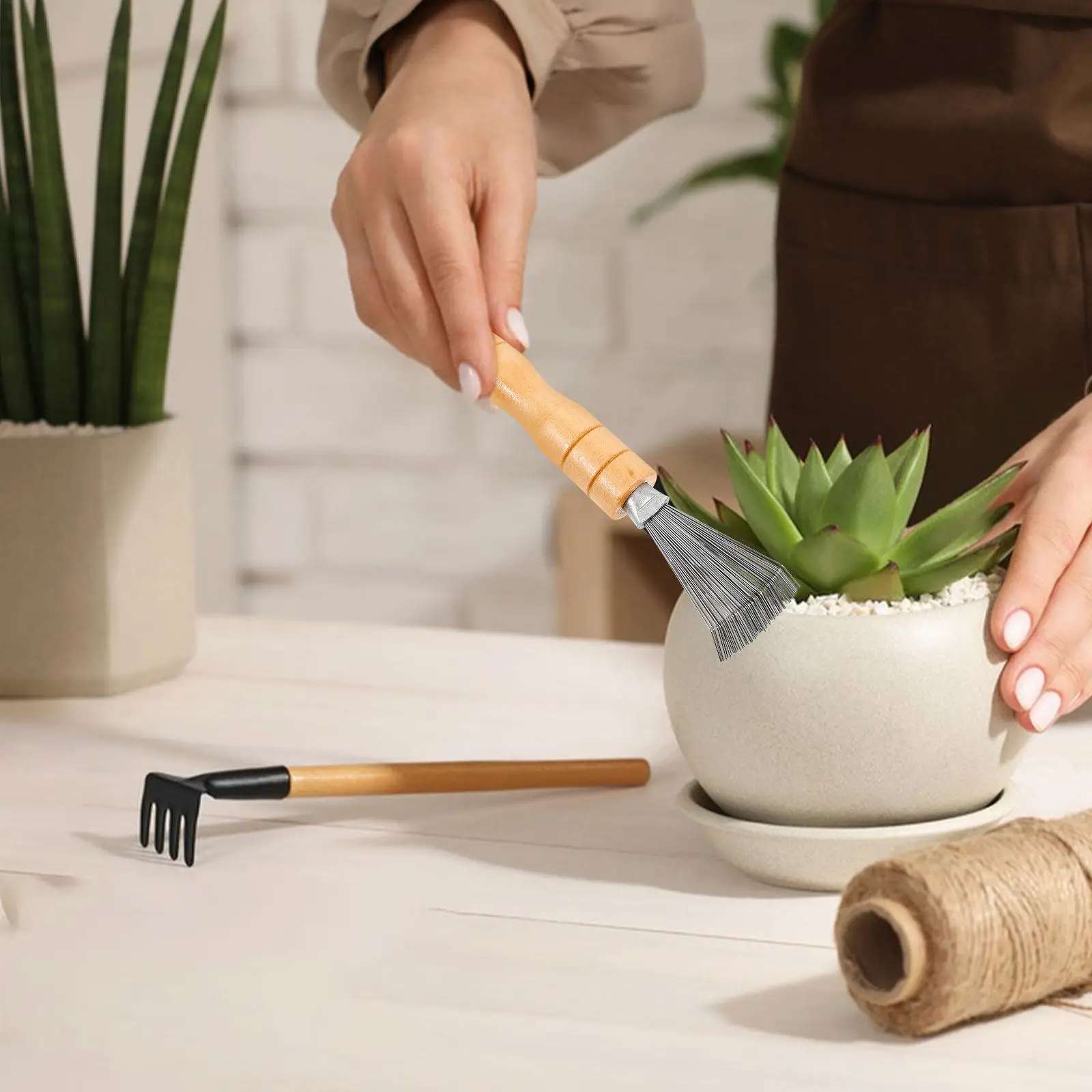 Rastrillo de limpieza Kenzan estilo japonés, rastrillo de acero inoxidable con mango de madera, herramienta compacta para arreglos florales, limpiador de floreros.