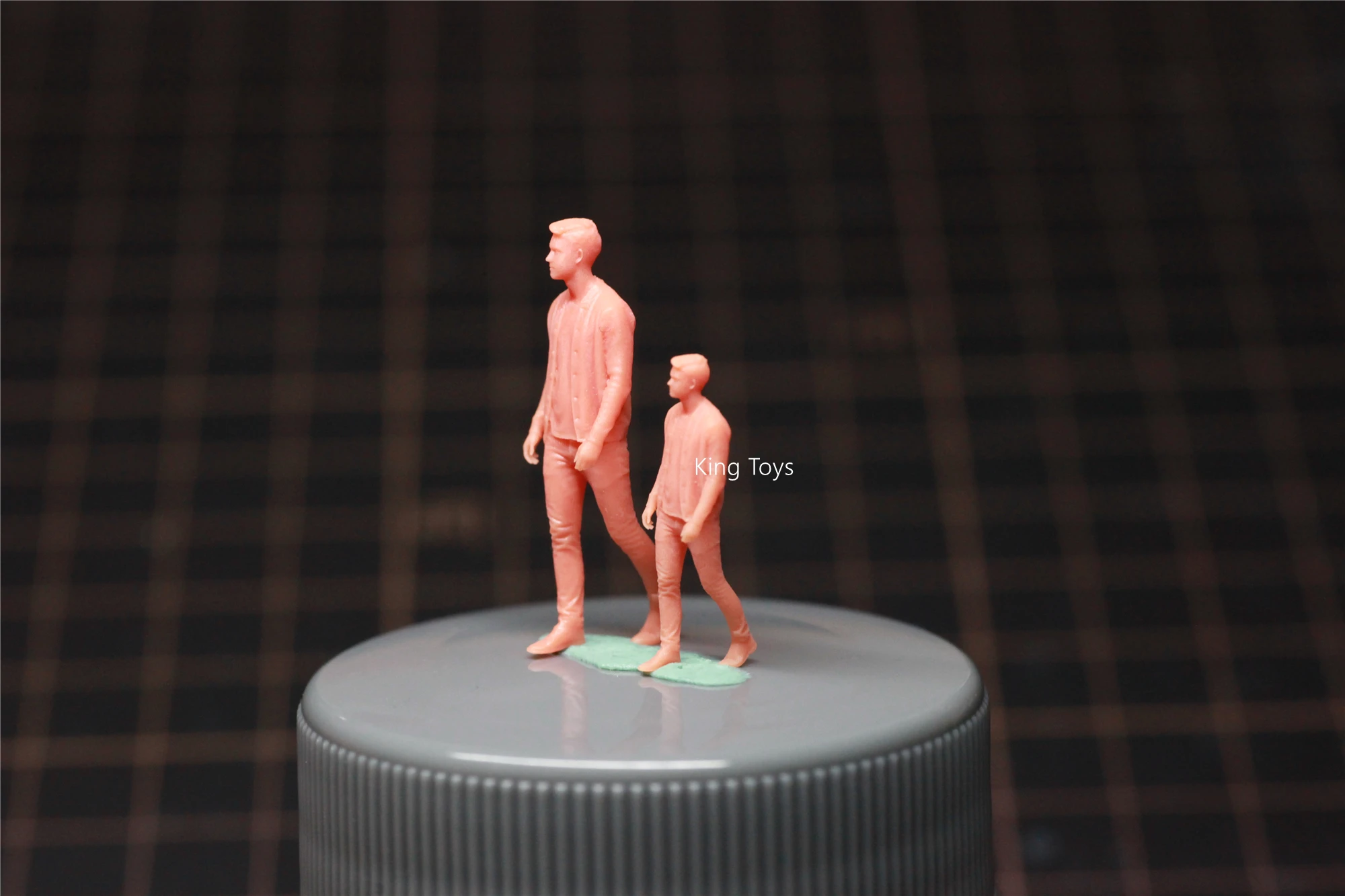 King Toys 1/64 1/87 1/43 Figurines Scale Model Resin Casual Boy Dioramas Diecast Miniature Collection