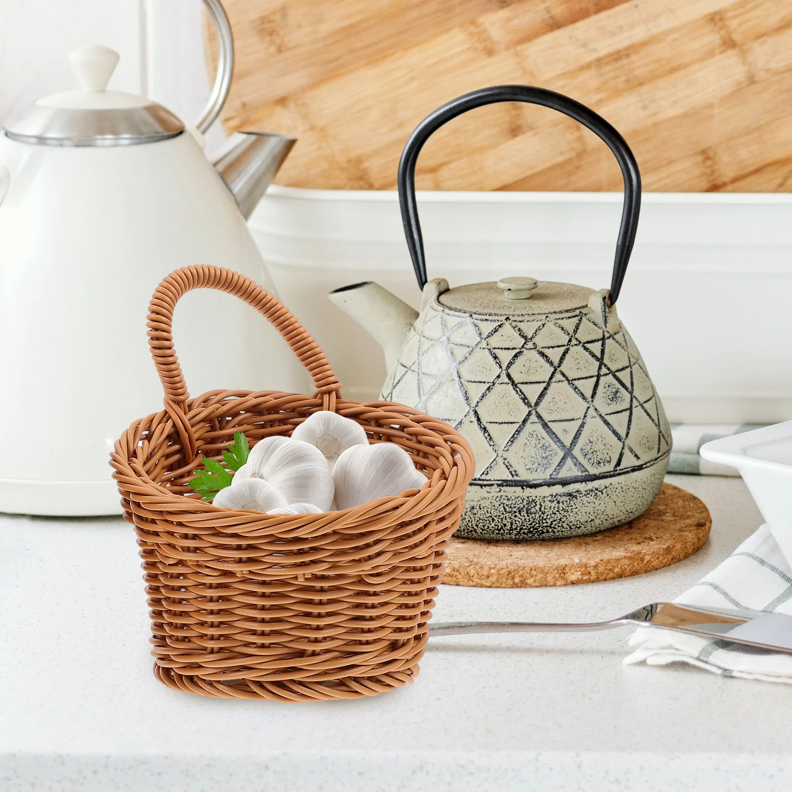 

2Pcs Wall Hanging Storage Baskets Onion Ginger Organizer Kitchen Hanging Vegetable Fruit Basket for Home Wall Decoration