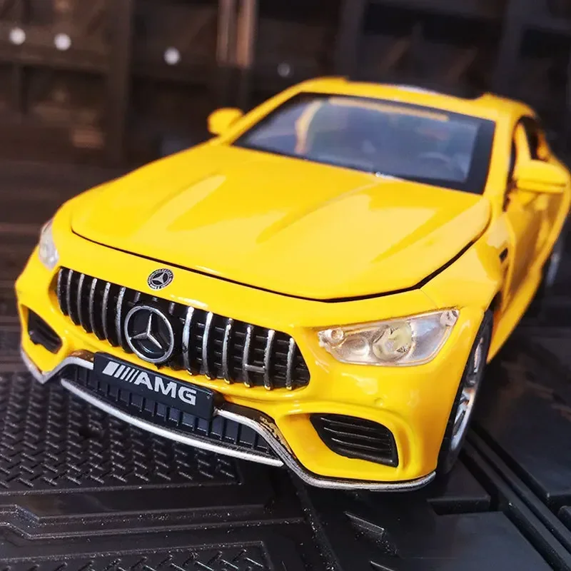 

Модель автомобиля Mercedes-Benz Gt63 в масштабе 1:32, модель из сплава, металлическая игрушка для мальчика, модель автомобиля со звуком и интерьером, Гоночное украшение Amg, коллекция подарков