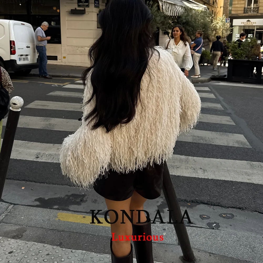 سترات نسائية مثيرة أنيقة بشراشيب بيضاء من KONDALA معاطف قصيرة بأكمام طويلة ورقبة دائرية موضة خريف 2025 ملابس خروج نسائية للحفلات