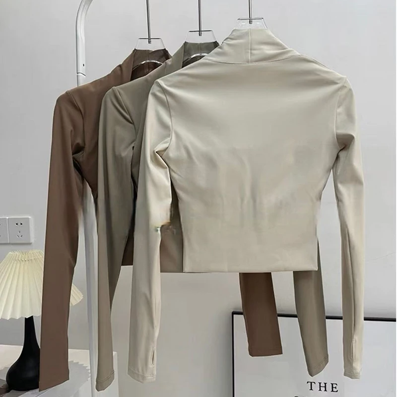 شال يوجا أنيق بأكمام طويلة للنساء مع وسادة صدر، قميص يوجا قصير أنيق، كامباك بورا، سرعة جافة للخريف #2