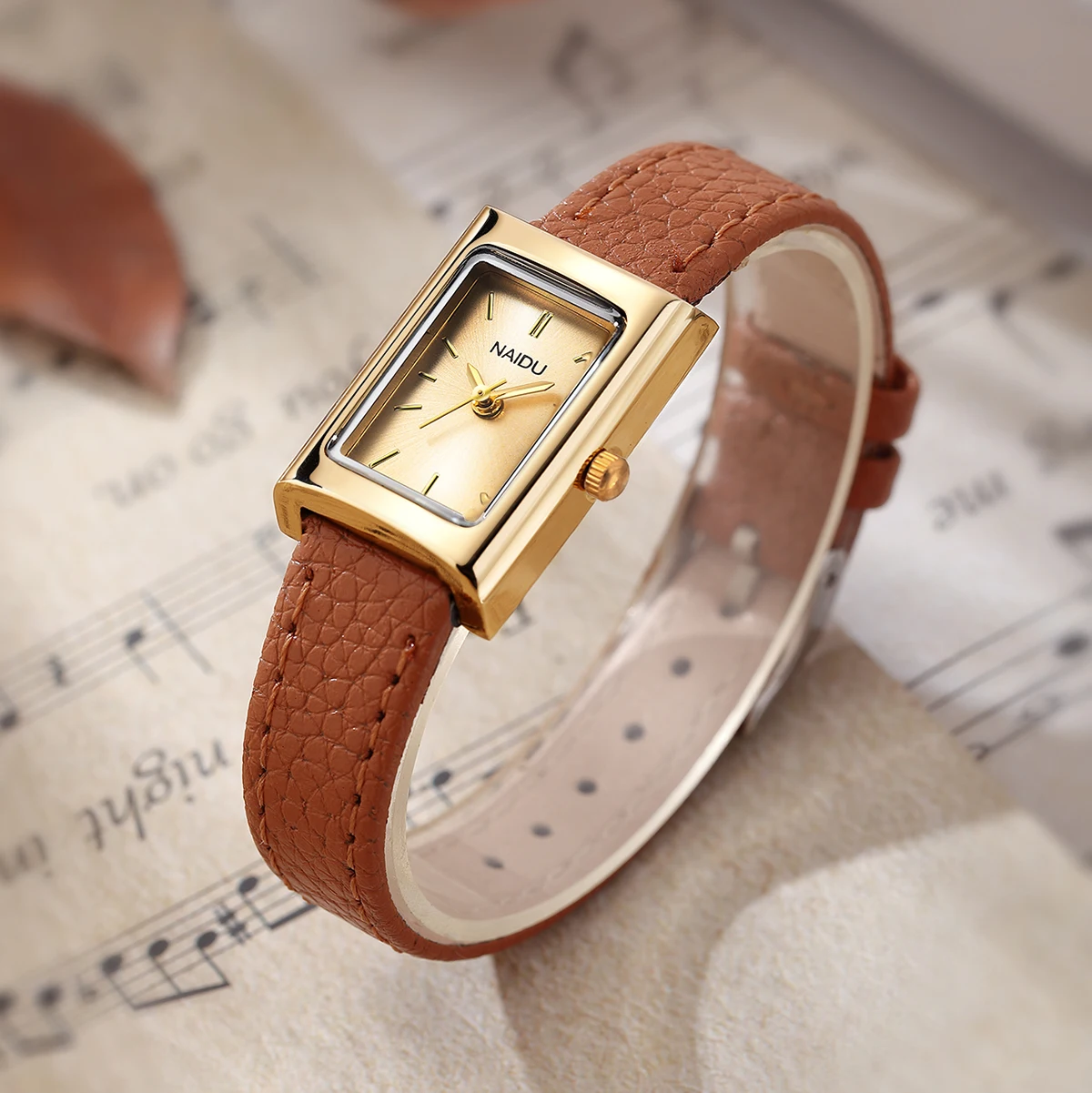 1 Piece of Women's Retro Rectangular Casual Fashion Simple Quartz Watch, a Stylish Accessory with a Maillard Vibe, Suitable for Daily Wear