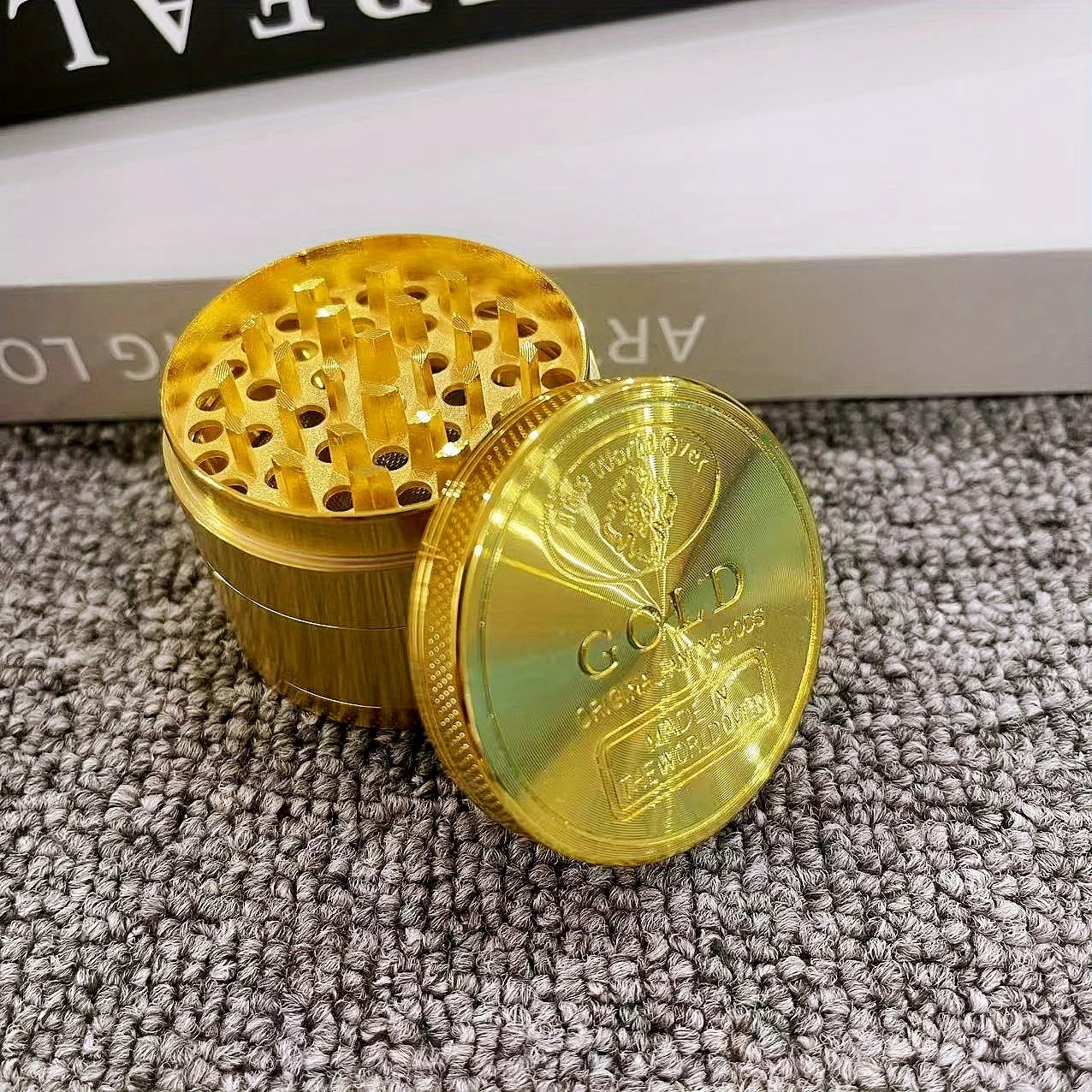 1.6/2inch Metal Gold Coin Herb Grinder 4-Layer Mortar Manual Pepper Crusher Spice Mill Tobacco Grass Grinder Smoking Accessories