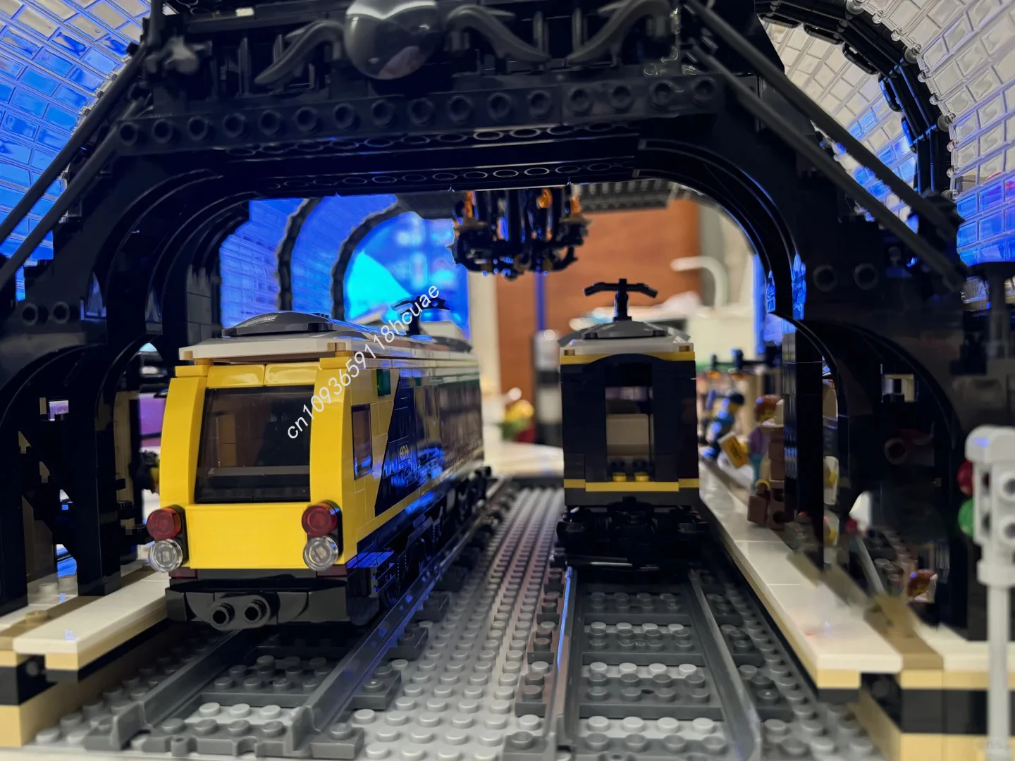 4074 pçs moc studgate estação de trem edifício modular vista rua modelo bloco de construção diy montagem criativa brinquedos educativos presente