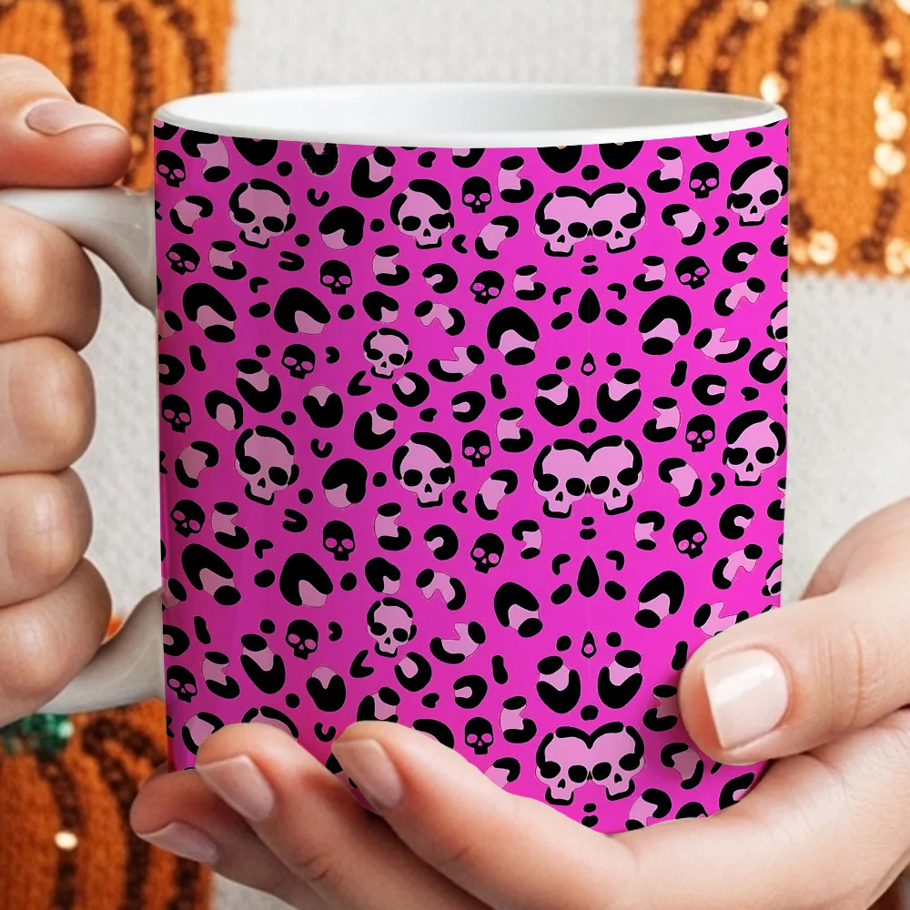 1pc a for halloween-Themed Ceramic Mug Featuring a Spooky Leopard Print, an Excellent Gift for Halloween Enthusiasts And Friends, Suitable for Both for home And Office, Perfect Festive Drinkware for Halloween Festivities