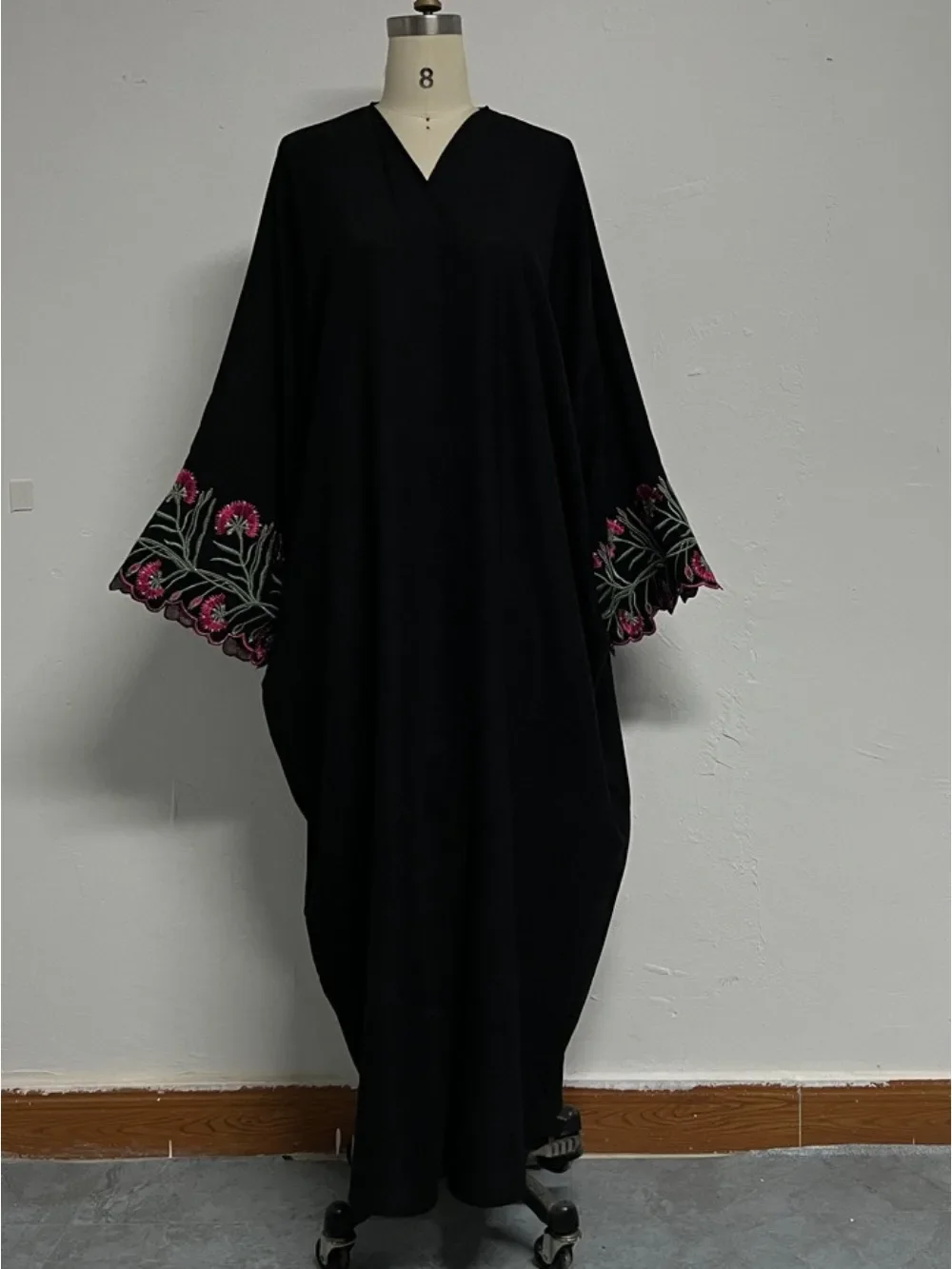 عباية نسائية للعيد فستان حفلات مطرز عبايات إسلامية سترة جلابية فساتين رمضان فيستدو لارغوس قفطان رداء عربي طويل 2026 #6