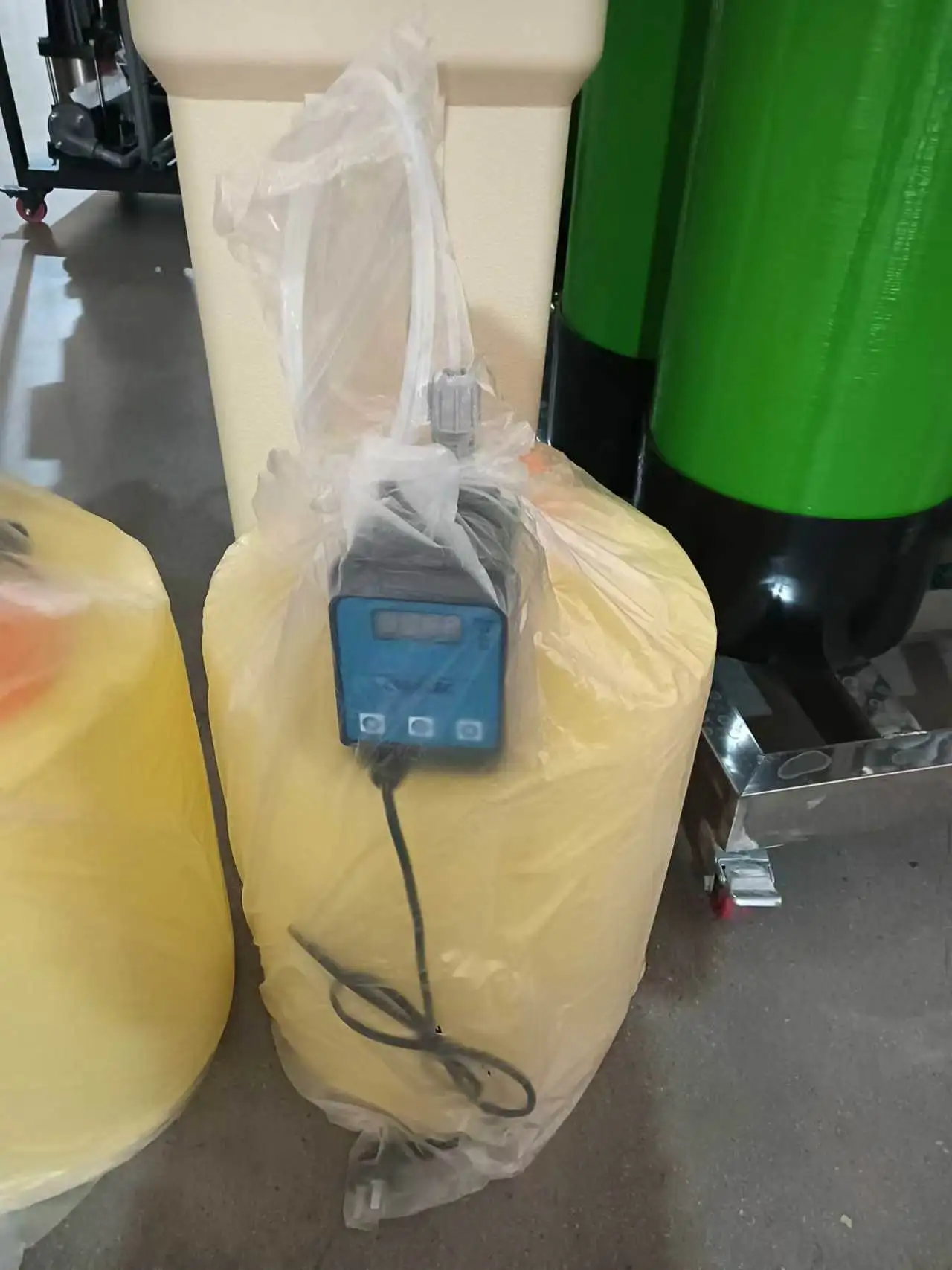 Sodium Hypochlorite And Dosing Pump And UV Light