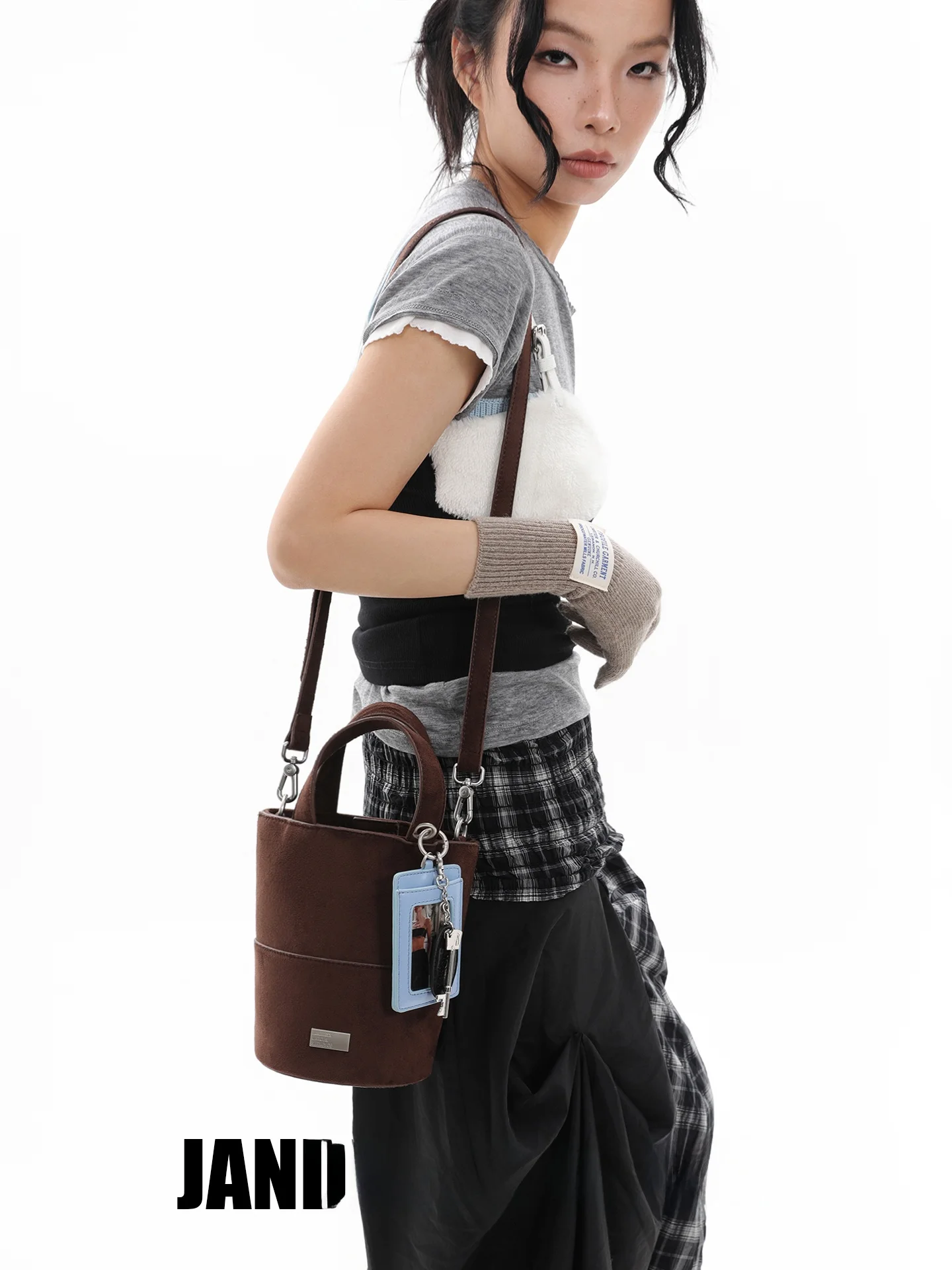 Original Design Deep Brown Snuff Box Leather Bucket Bag with Pendant Suede Handbag Shoulder Bag Crossbody Bag for Youth