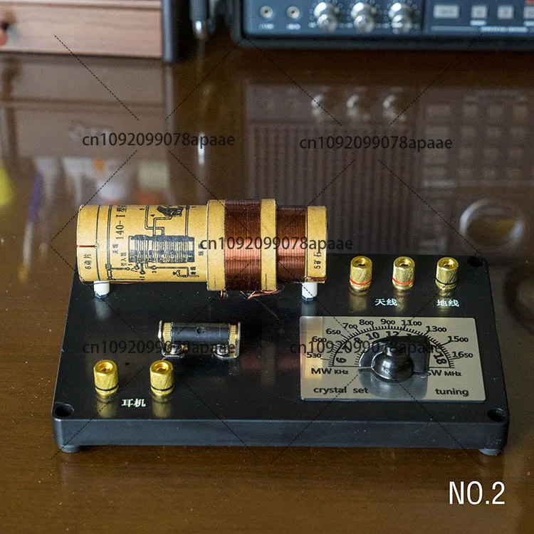 

DIY AM/FM Radio Kit - Vintage Analog Receiver with Crystal Detector for Beginners & STEM Projects