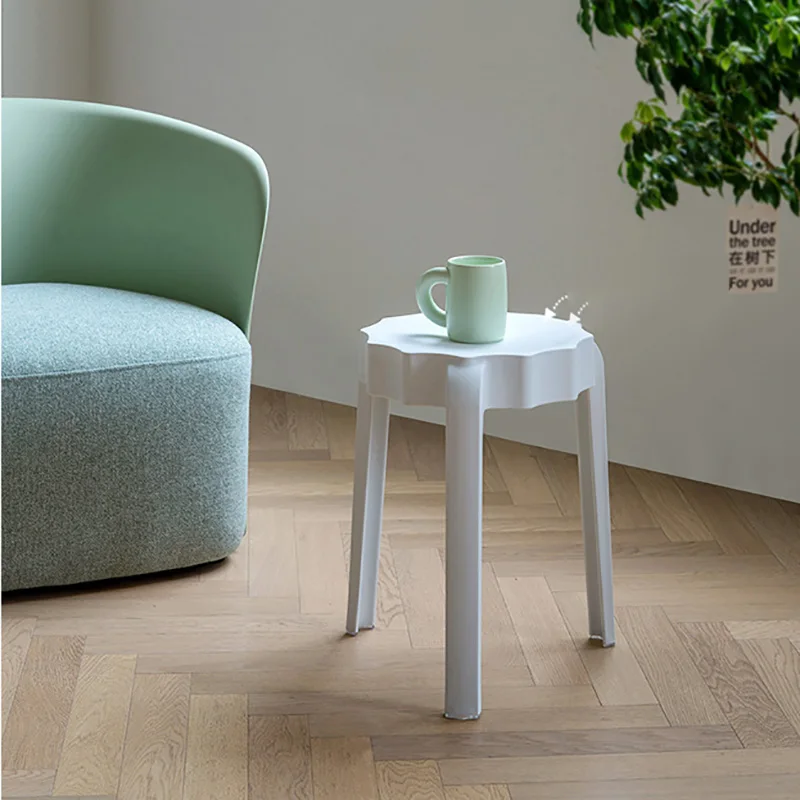 Wuli sgabello in plastica per adulti per uso domestico sgabello per scarpe impilabile commerciale addensato sgabello da pranzo rotondo semplice sgabello basso salvaspazio
